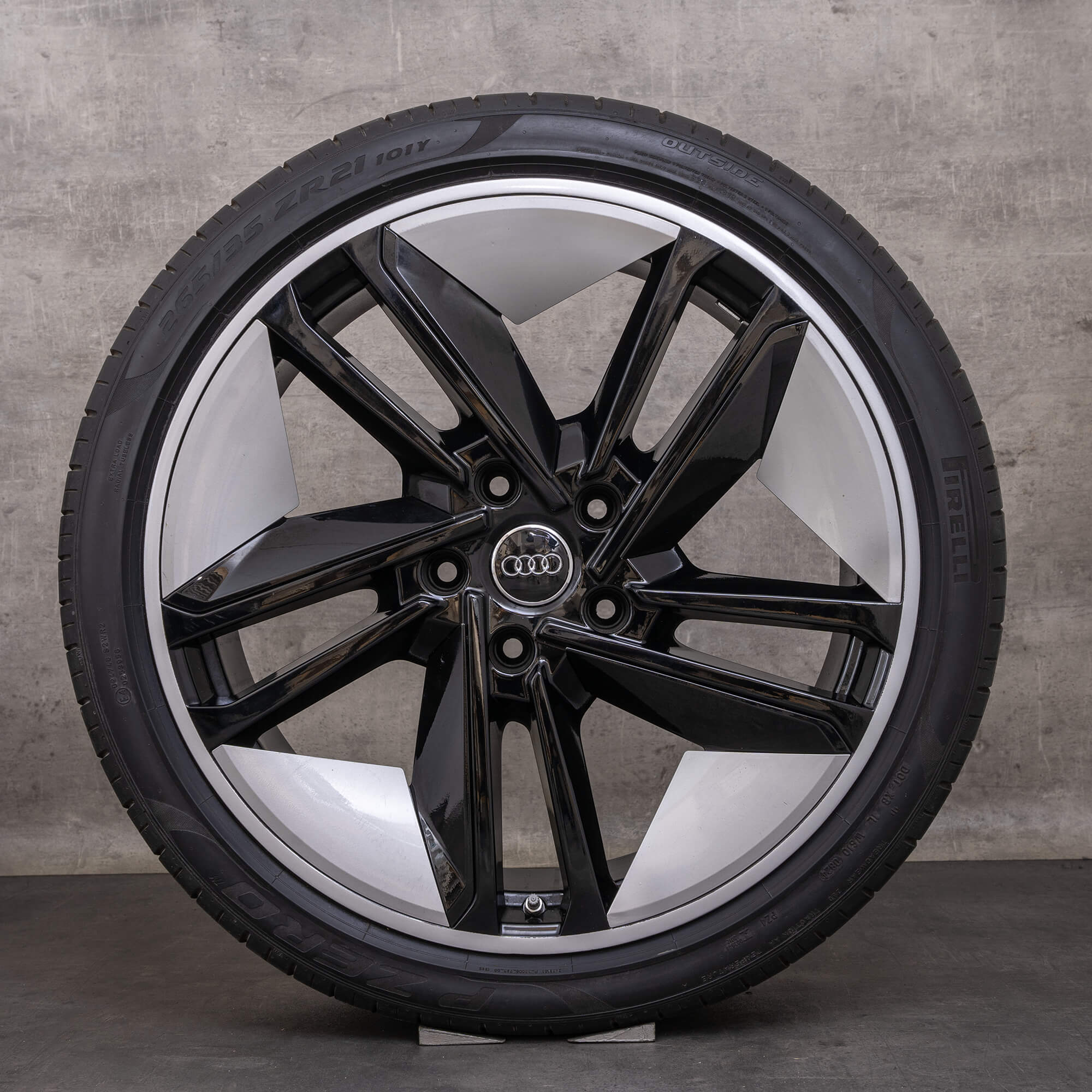 Original Audi e-tron GT & RS Felgen 21 Zoll 4J Sommerreifen 4J3601025AC 4J3601025AD
