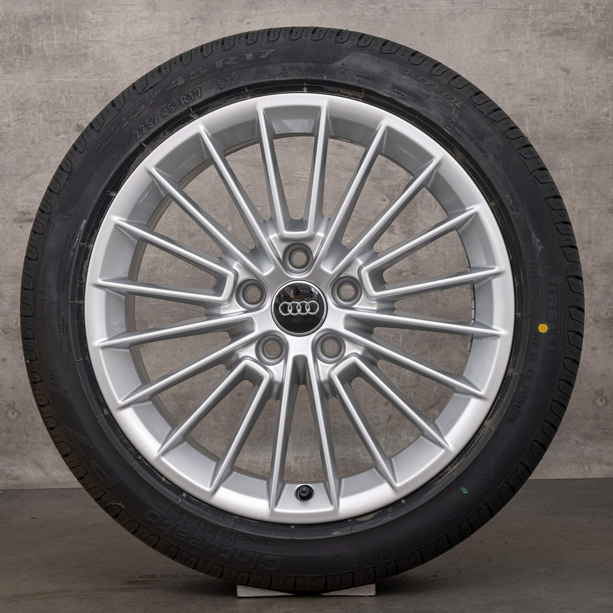 Audi 17 pouces jantes A3 S3 8Y pneus été roues complètes été S line NOUVEAU