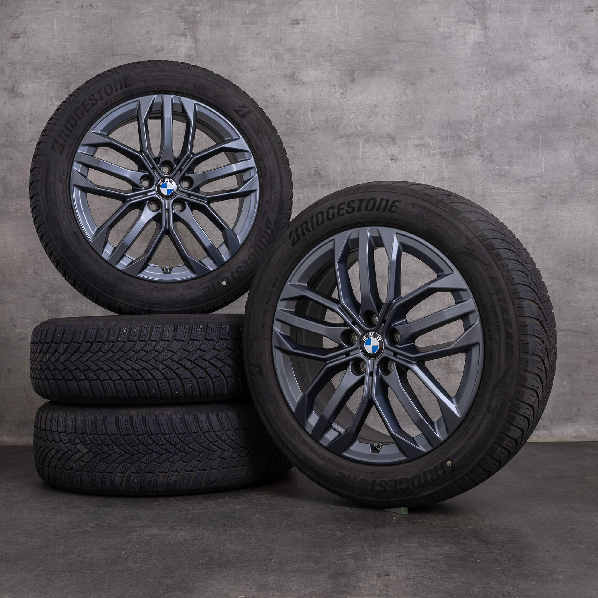 Original BMW X1 iX1 X2 iX2 Winterräder 18 Zoll U10 U11 Felgen  Styling 879 6898046 frozen gunmetal grey