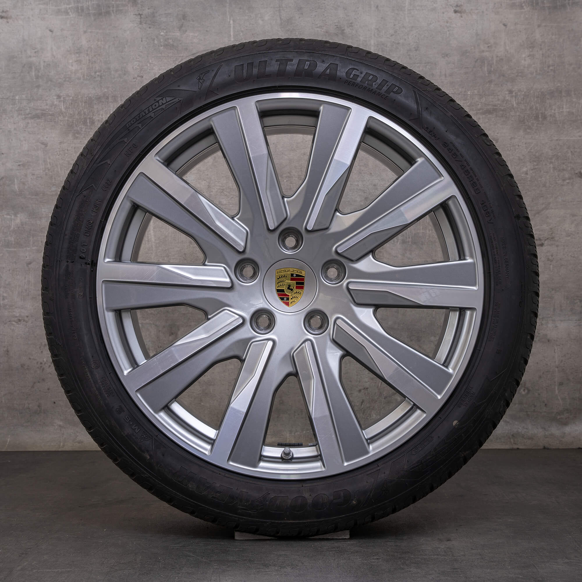 Originele Porsche Taycan winterwielen 20 inch 9J1 II velgen 9J1601025L 9J1601025M gepolijst platina zilver