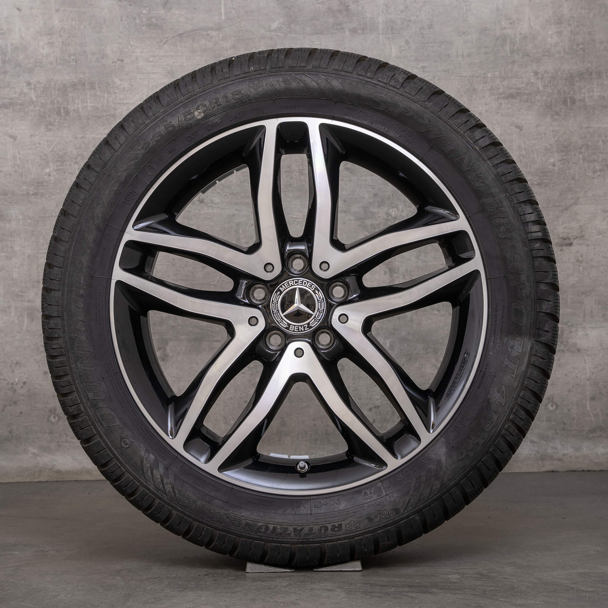 Original Mercedes Benz GLA Roues d'hiver 18 pouces X156 Jantes A1564010100 noir brillant