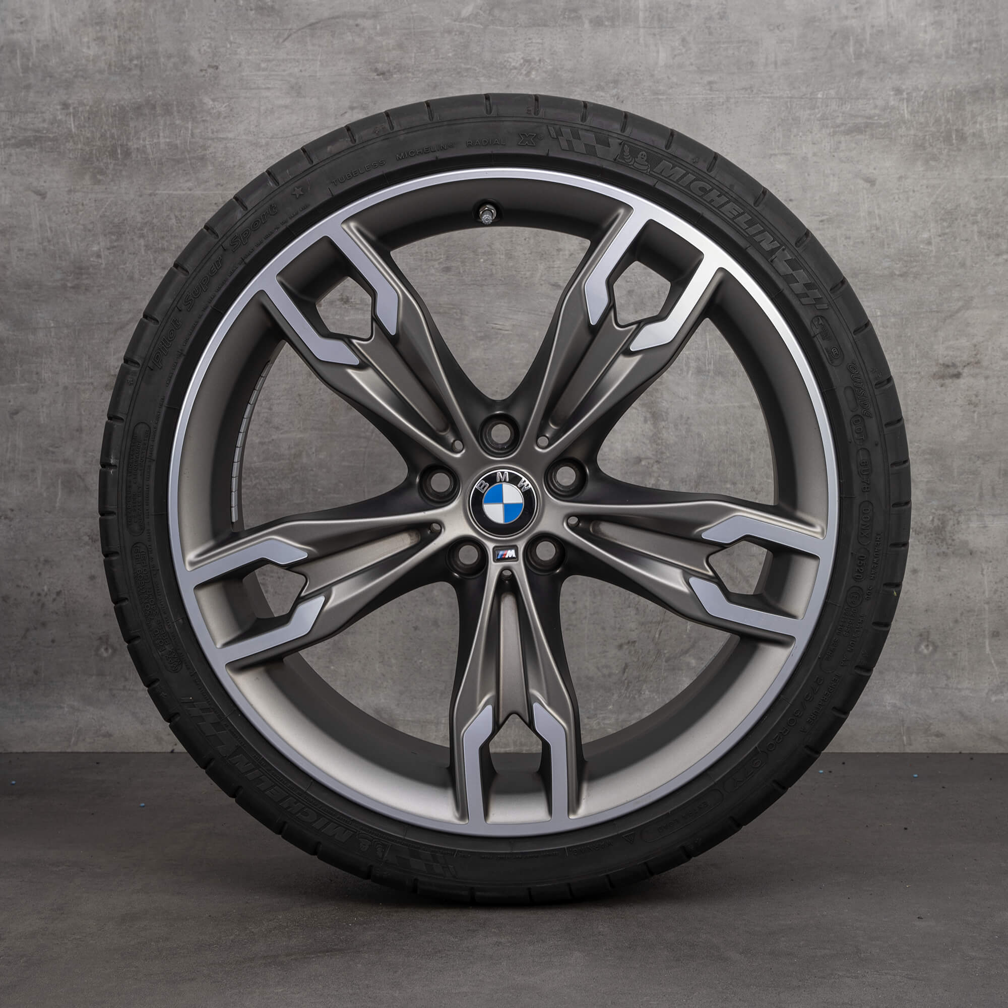 BMW 20 palcové ráfky řady 5 G30 G31 M668 letni pneumatiky kola 7855087 75855088