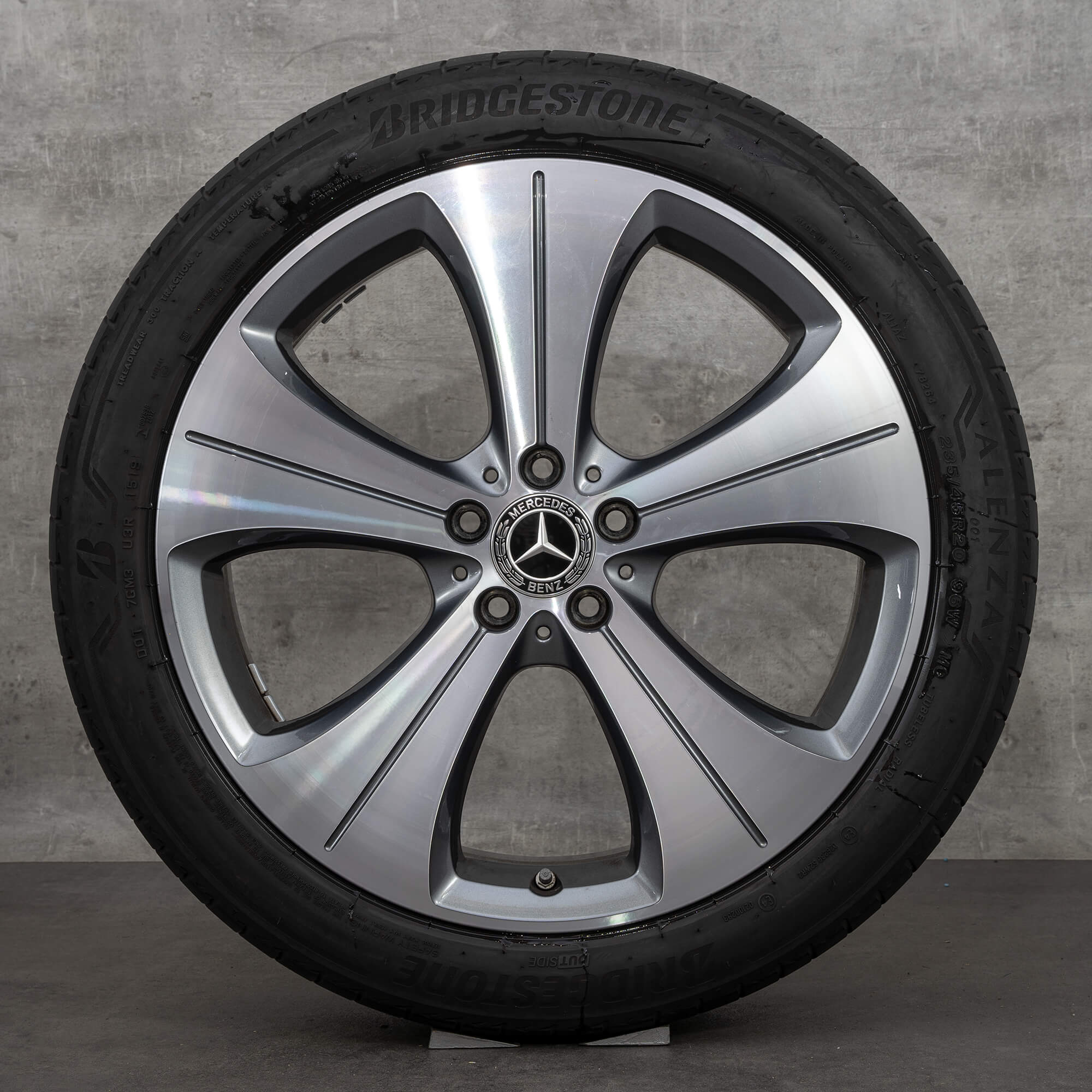 Oryginalne koła zimowe Mercedes-Benz GLA GLB 20 cali felgi H247 X247 nr kat. A2474013700 kolor himalaya grey w wersji z efektem diamond cut