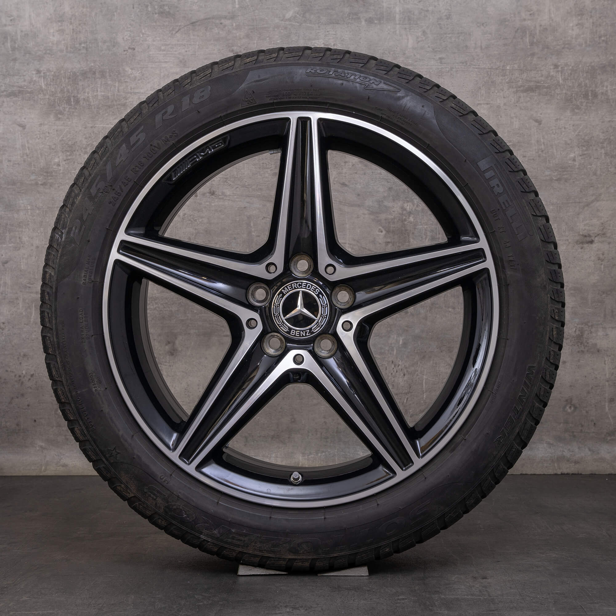 Alkuperäiset Mercedes Benz E-sarjan AMG talvirenkaat 18 tuuman W213 S213 A238 C238 E300 vanteet A2134011800 A2134011900 musta kiillotettu käännetty
