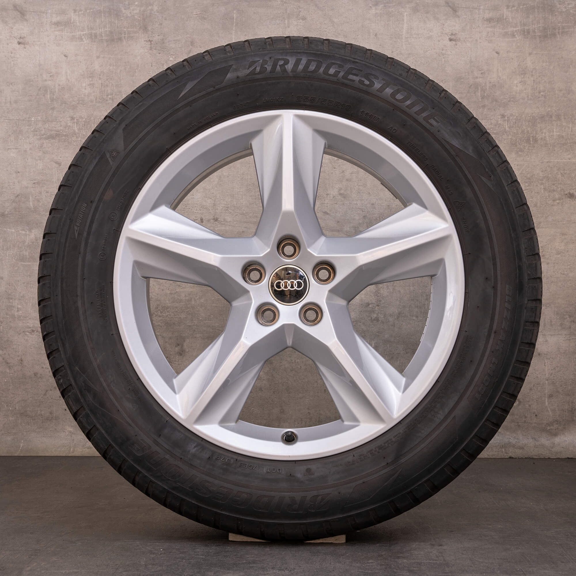 OEM Audi Q7 snow tire packages 19 inch 4M rims 4M0601025F silver
