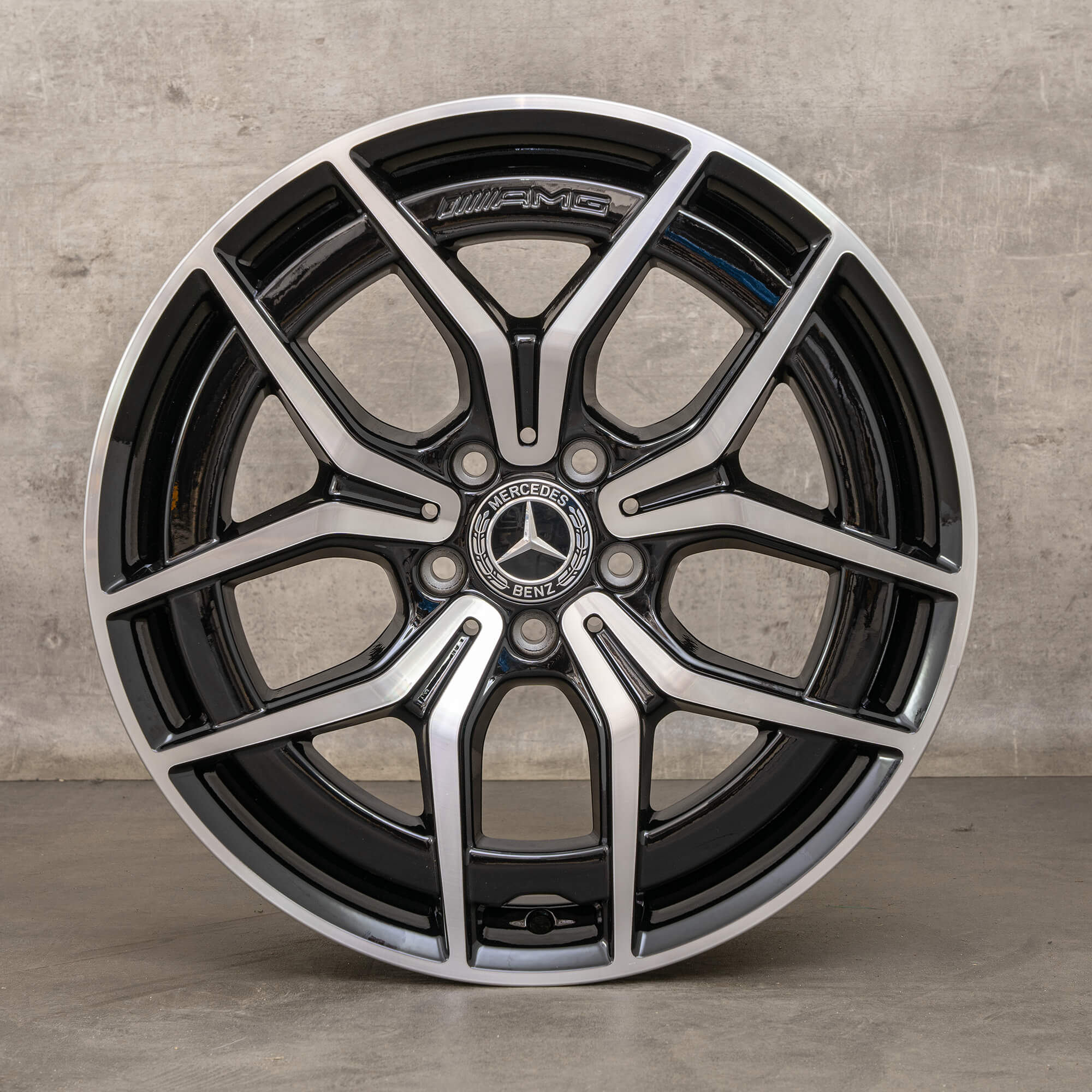 Originale Mercedes Benz Classe E AMG cerchi 19 pollici W213 S213 C238 A238 A2134016500 nero lucido trasformato NUOVO