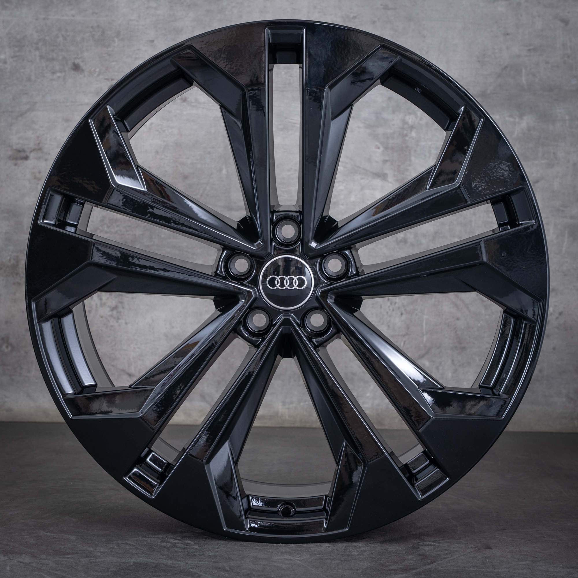 Alkuperäiset Audi A6 Allroad 20 tuuman vanteet 4K C8 4K9601025E musta kiiltävä
