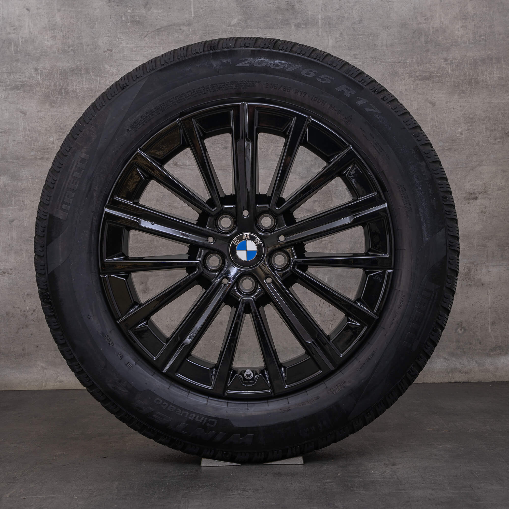 Oryginalne felgi BMW serii 2 17 cali U06 Active Tourer letnie koła stylizacja 833 6891174 jet black