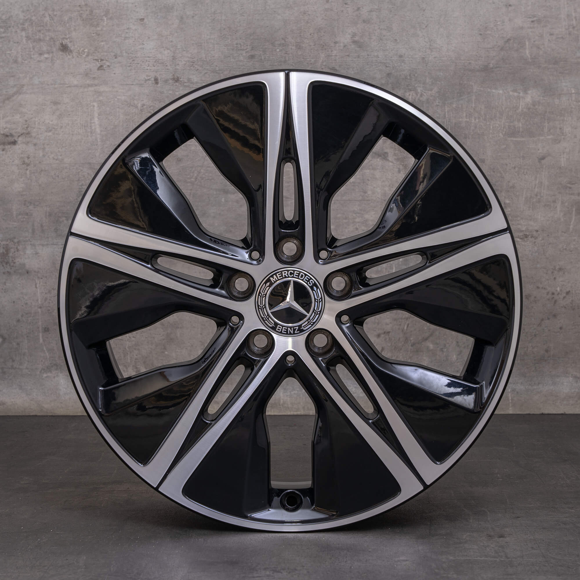 Orijinal Mercedes Benz A B Sınıfı CLA jantlar 18 inç W177 V177 W247 C118 X118 A1774010500 siyah parlak tornalanmış