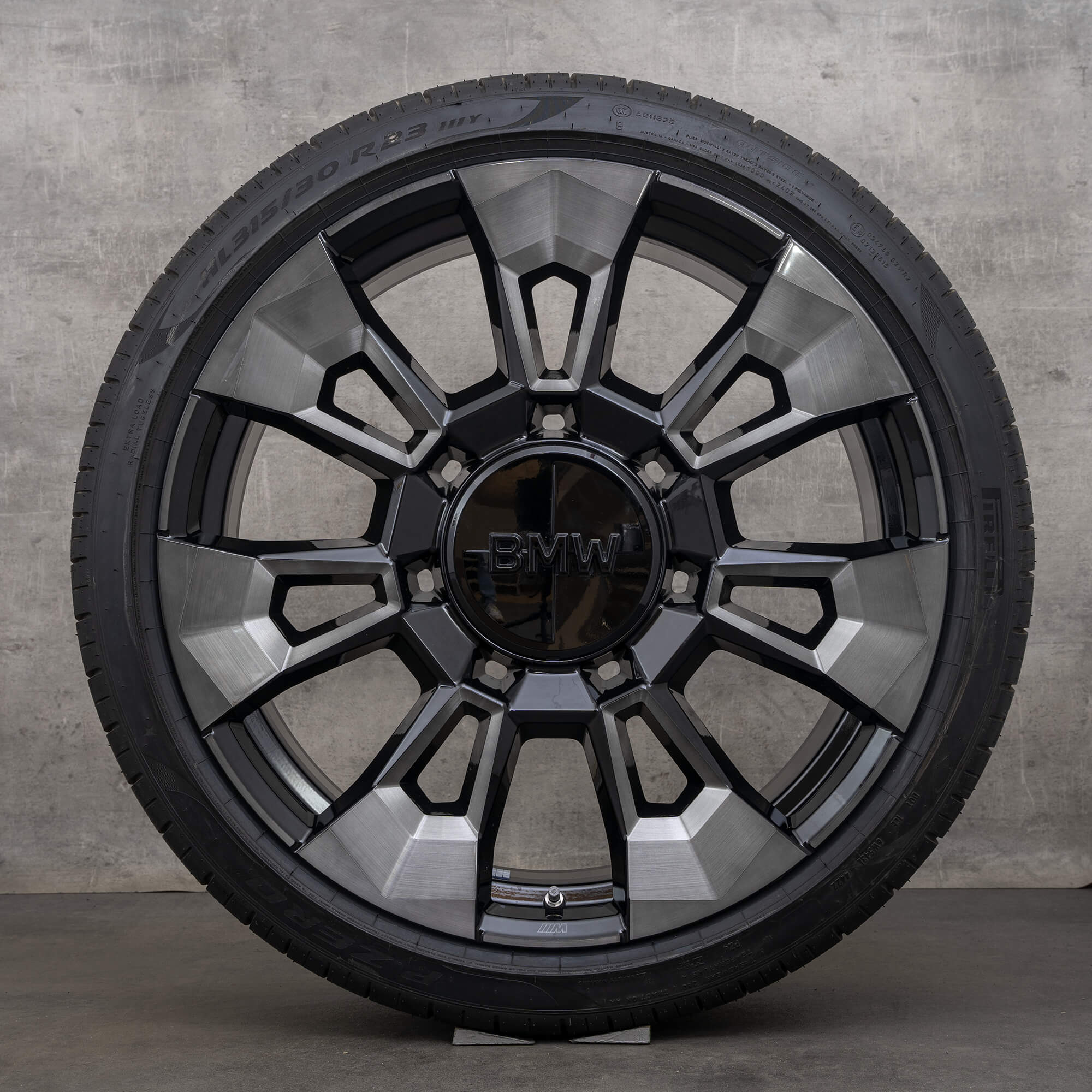 BMW XM G09 Sommerräder 23 Zoll Felgen Sommerreifen 6856021 6856022