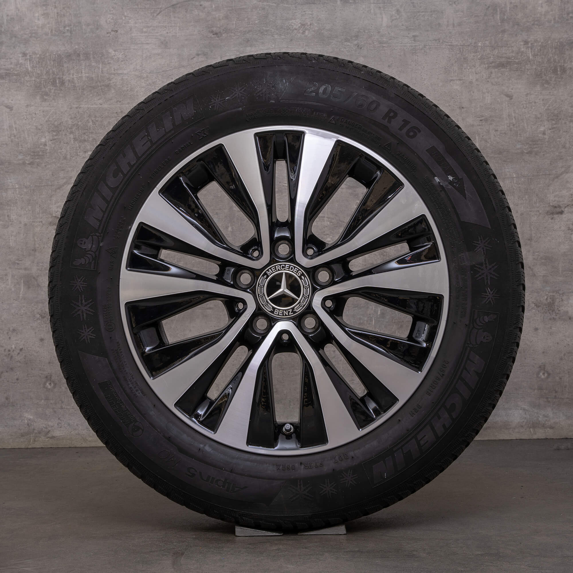 Genuine Mercedes Benz Clase A B CLA llantas de invierno 16 pulgadas W177 V177 W247 X118 C118 A1774010000 negro brillante torneado