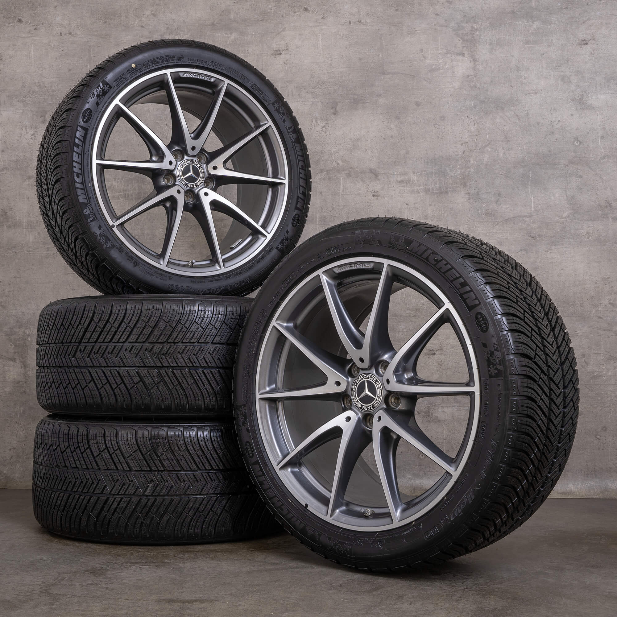 Originální zimni pneumatiky AMG Mercedes Benz třídy E E63 & S 19 palcové disky W213 S213 A2134012600 A2134012700 himalaya šedé lesklé soustružené