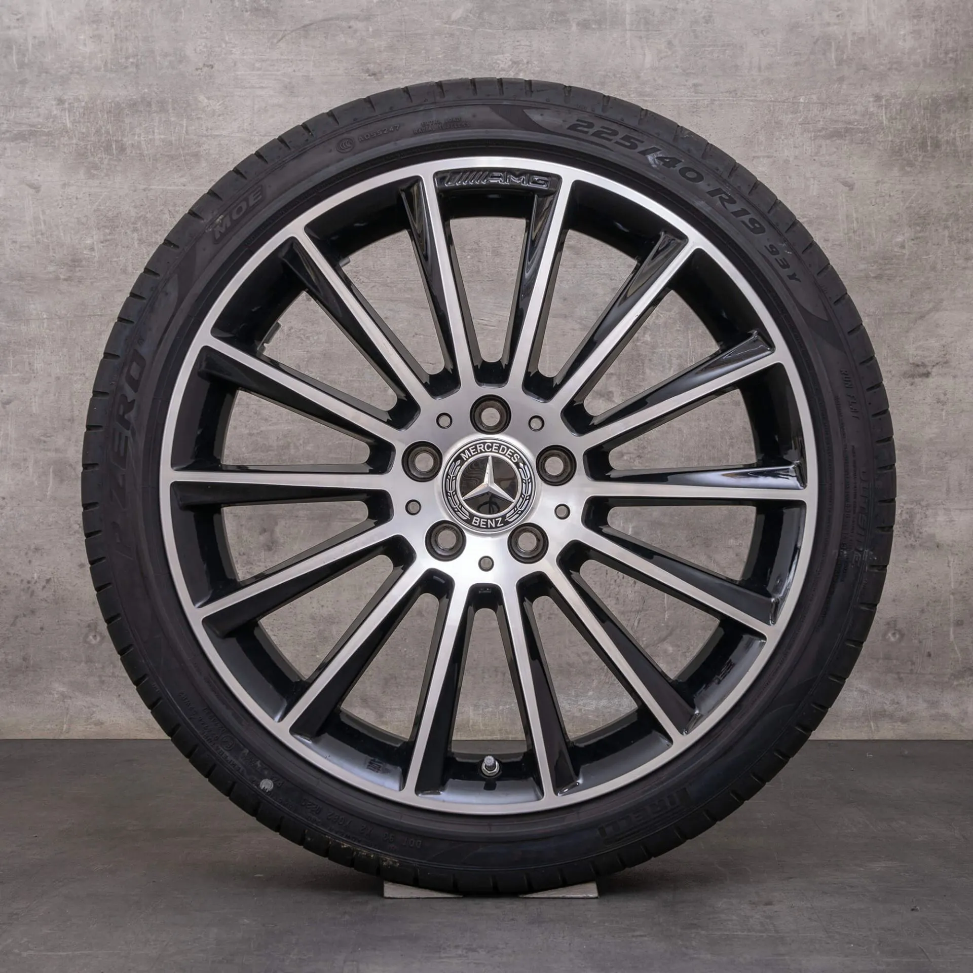 Mercedes C Klasse W205 Vielspeichen Design AMG Felgen-19 Zoll Sommerräder A2054011300