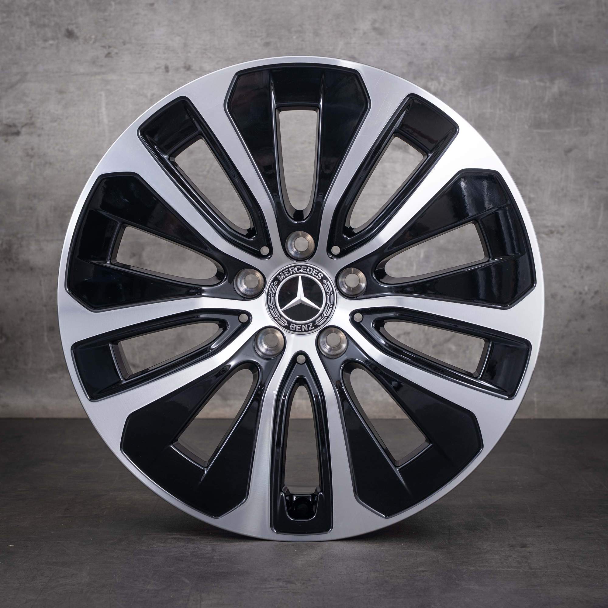 OEM Mercedes-Benz GLC X254 18inch rims A2544015100 Black diamond cut NEW