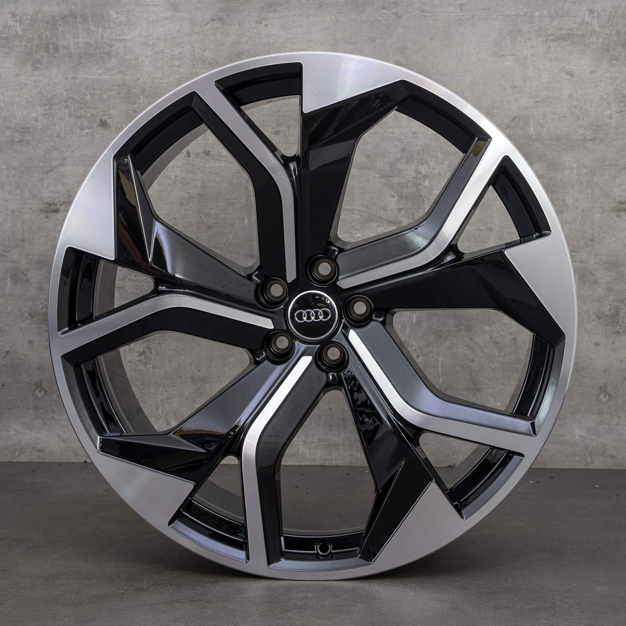 Audi 23 pulgadas llantas RSQ8 4M8 de aluminio 4M8601025AP 10.5 x ET18 NUEVO