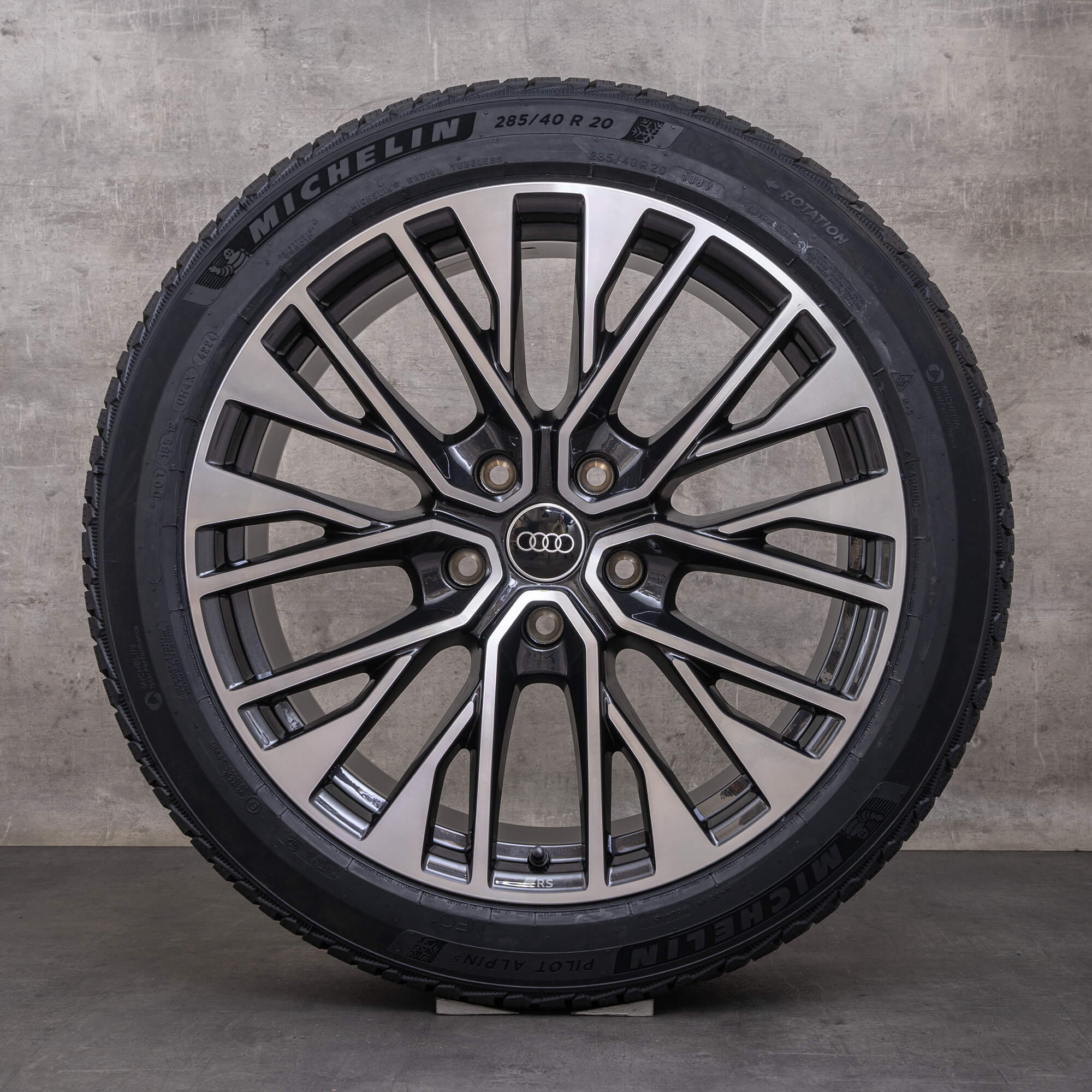 Oryginalne koła zimowe Audi e-tron GT 20 cali felgi FW 4J3601025CE 4J3601025CF tytanowe polerowane NOWOŚĆ