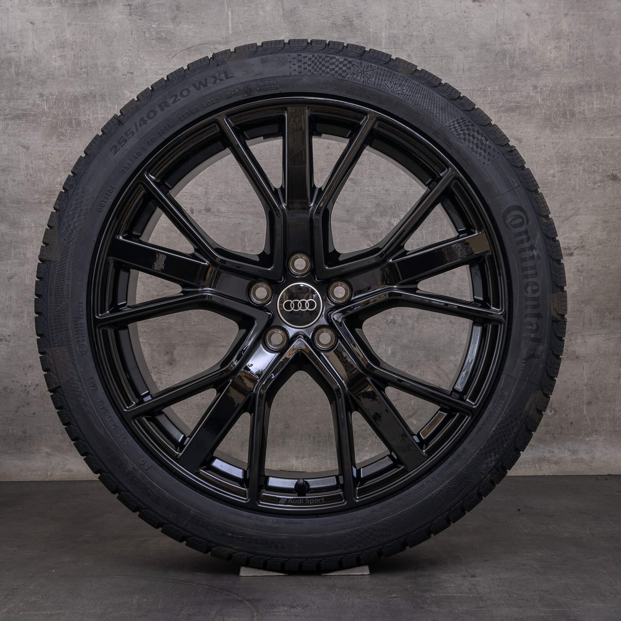 Original Audi Q3 RSQ3 fälgar 20 tum F3 vinterhjul 83A601025BD svart glans NY