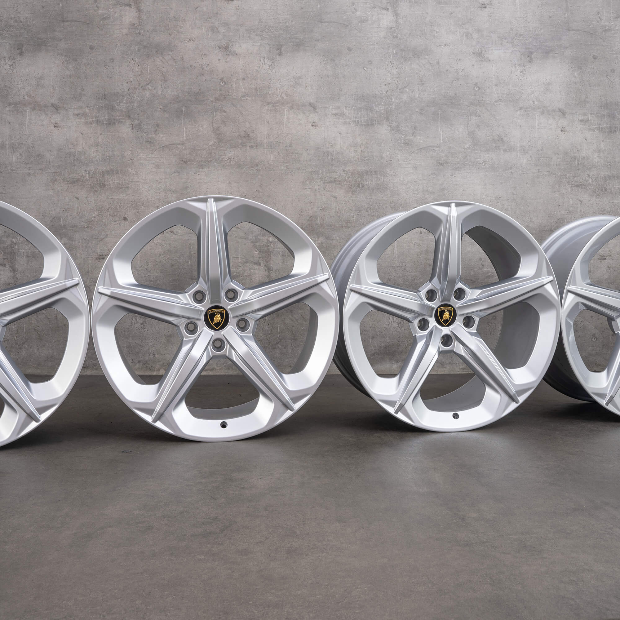 Lamborghini Urus 21 inch rims aluminum 4ML601025B 4ML601025A