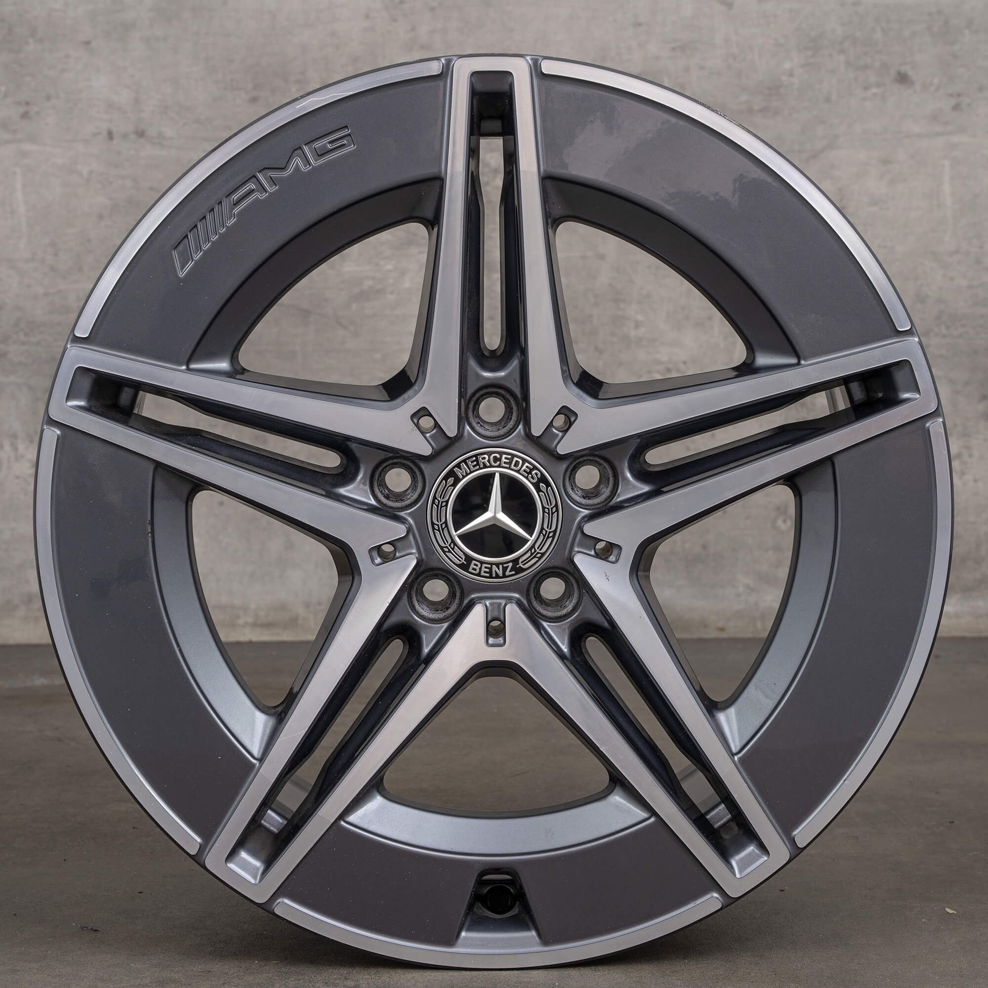 AMG Mercedes C-Class Hybrid W206 S206 18 tums fälg bakaxel A2064016600