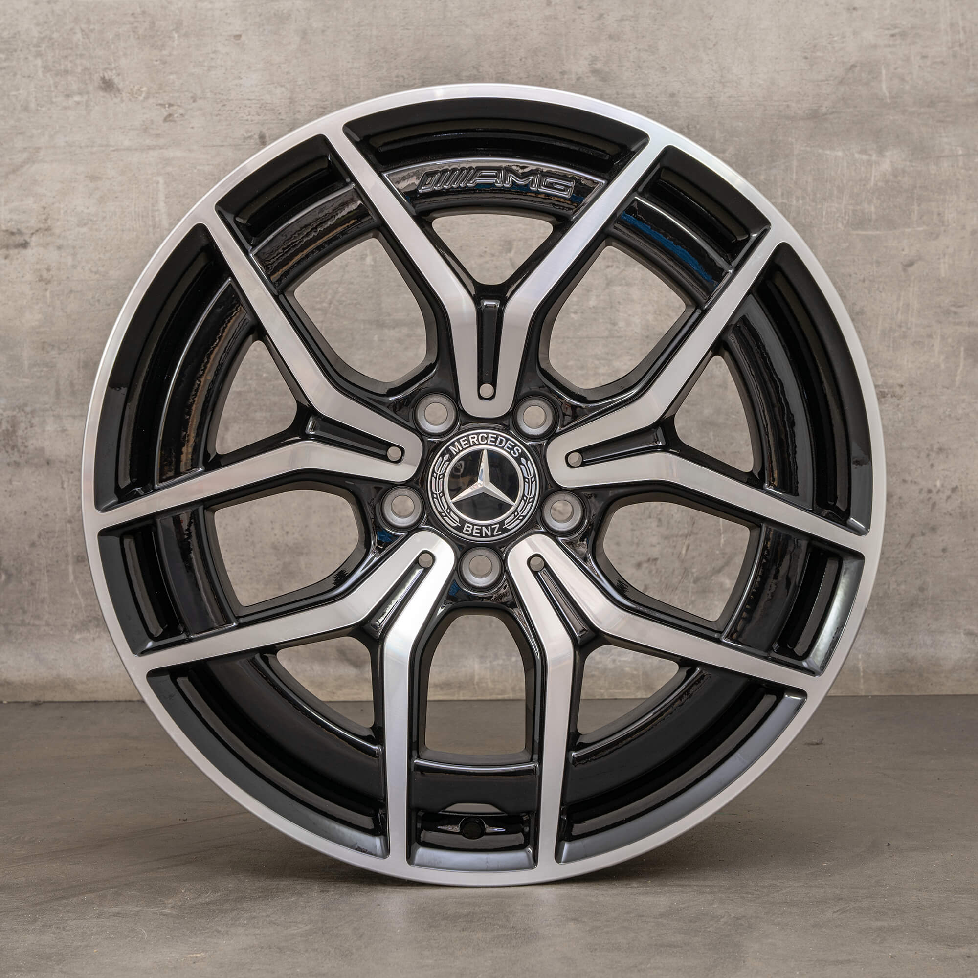 Originale Mercedes Benz Classe E AMG cerchi 19 pollici W213 S213 C238 A238 A2134016500 nero lucido trasformato NUOVO