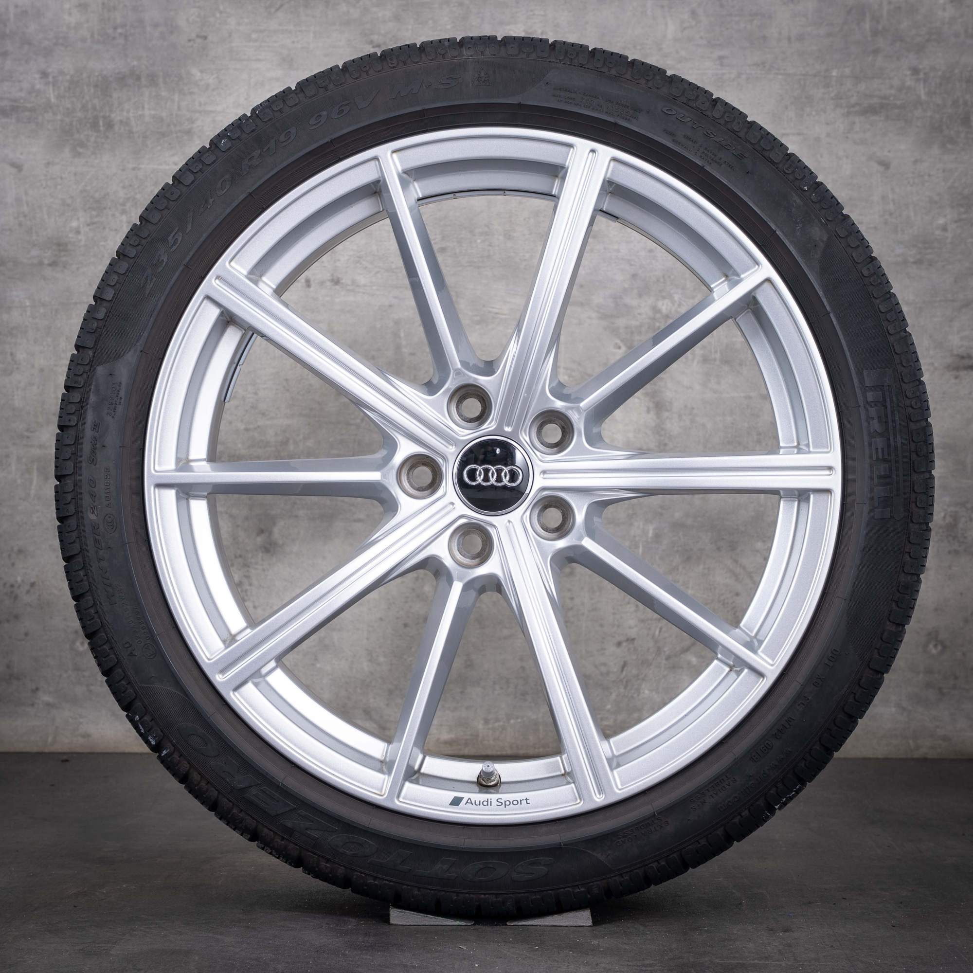 Original Audi RS4 RS5 Winterräder 19 Zoll B9 8W Felgen 8W0601025CP silber