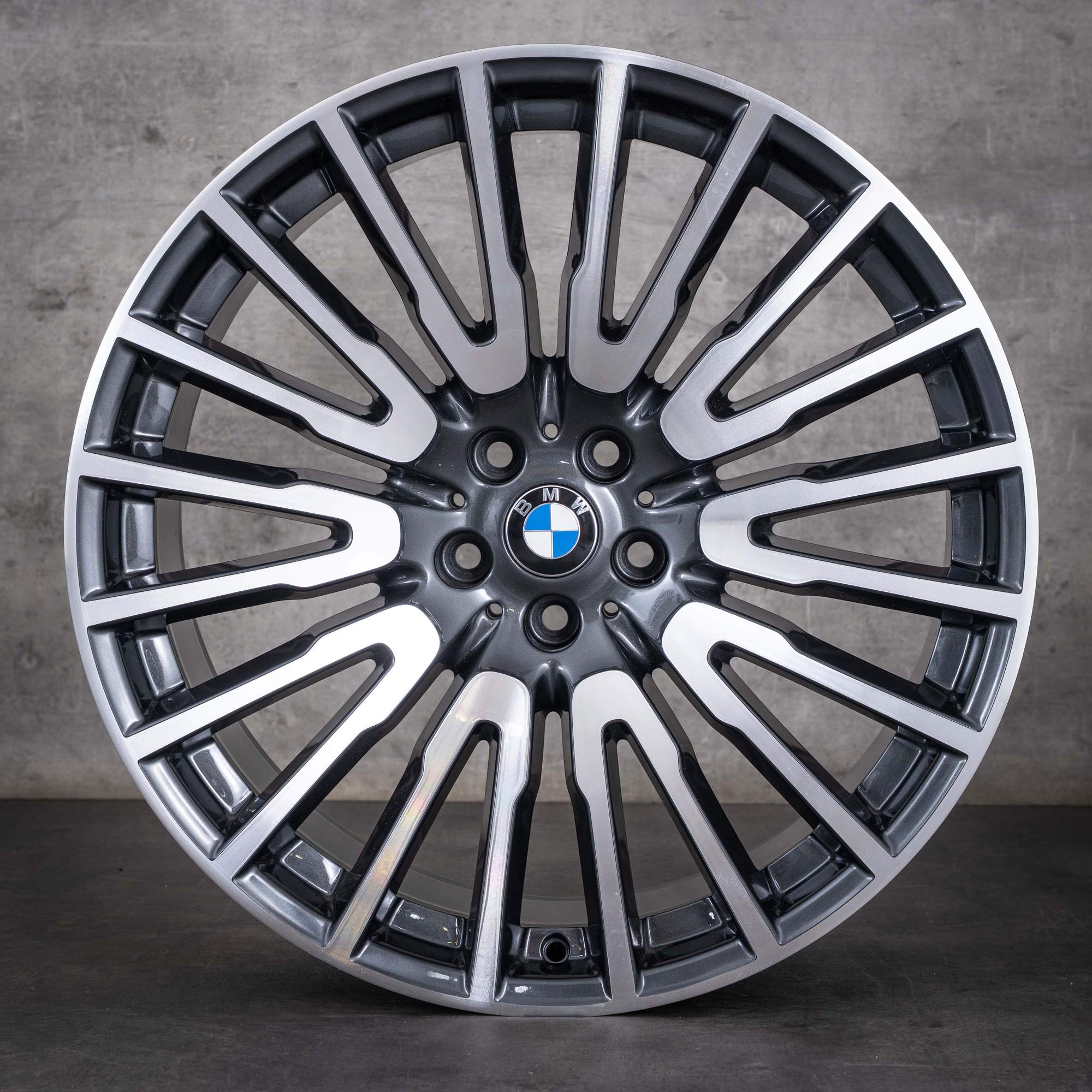 OEM BMW 6 Series and 7 21-inch rims GT G32 G11 G12 Styling 629 6869013 6869014 Midnight Gray diamond cut