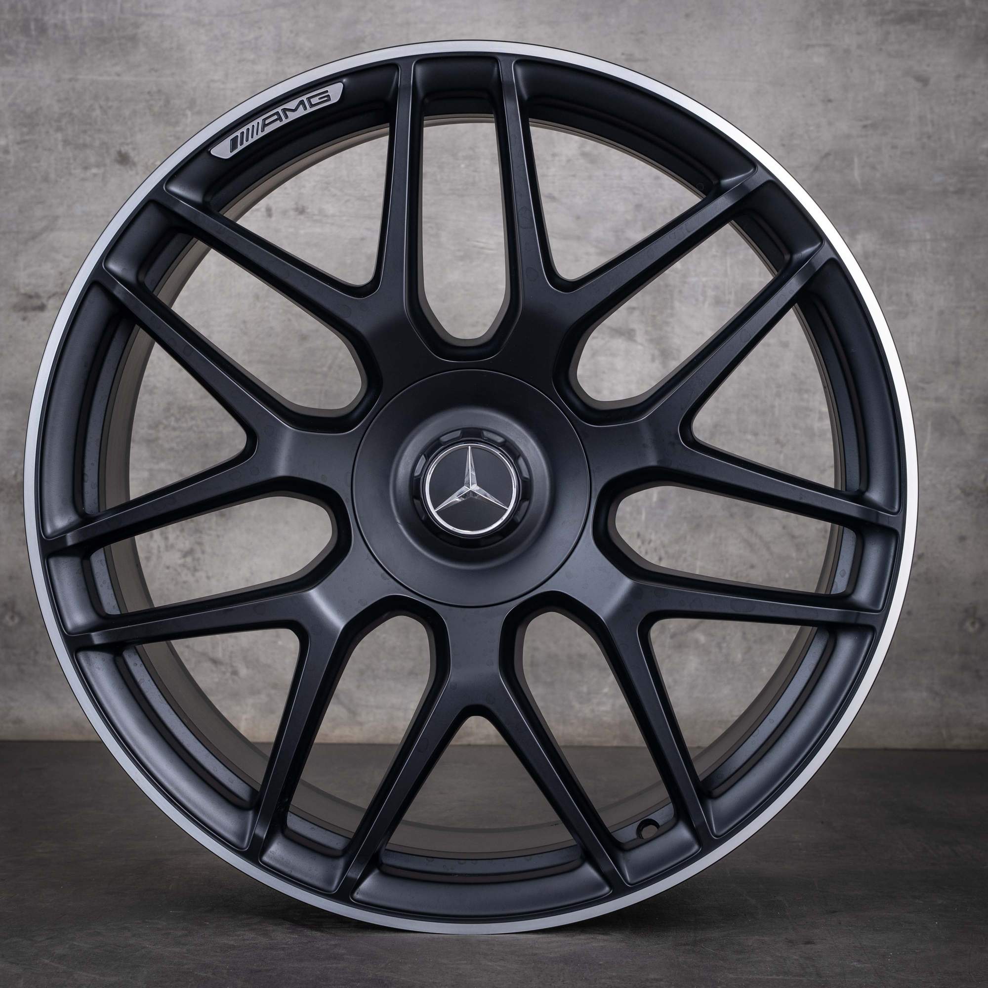 Oryginalne felgi Mercedes Benz Klasa G G63 AMG 22 cale W465 W463A A4634012000 czarne matowe, Polerowane na wysoki połysk