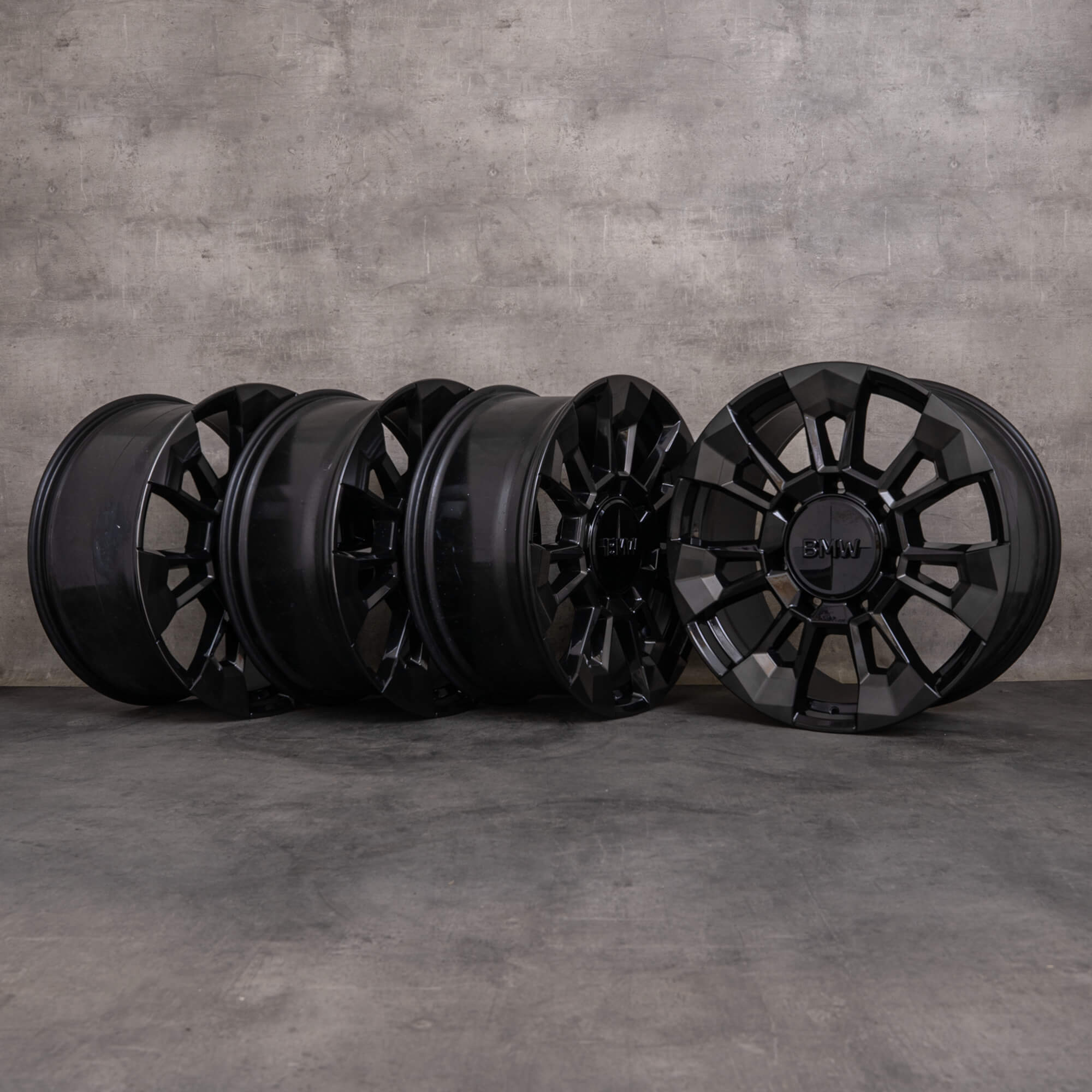 Original BMW XM Felgen 23 Zoll G09 6856021 6856022 Styling 923 M schwarz glanzgedreht 10,0x23 ET22 11,0x23 ET44