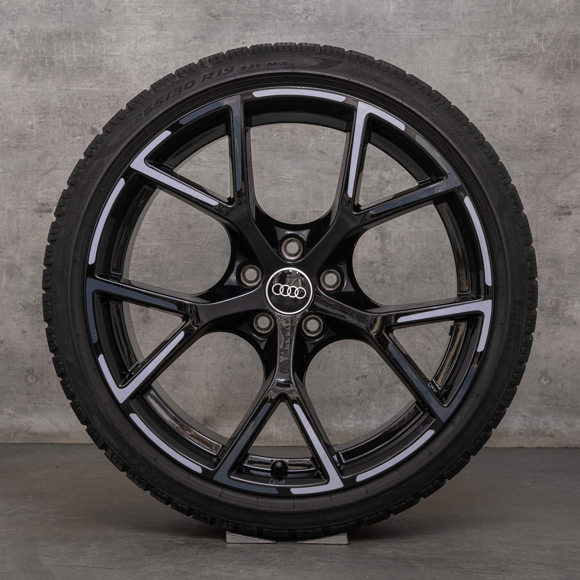 Original Audi RS3 Winterräder 19 Zoll 8Y Felgen 8Y0601025BP 8Y0601025BQ schwarz
