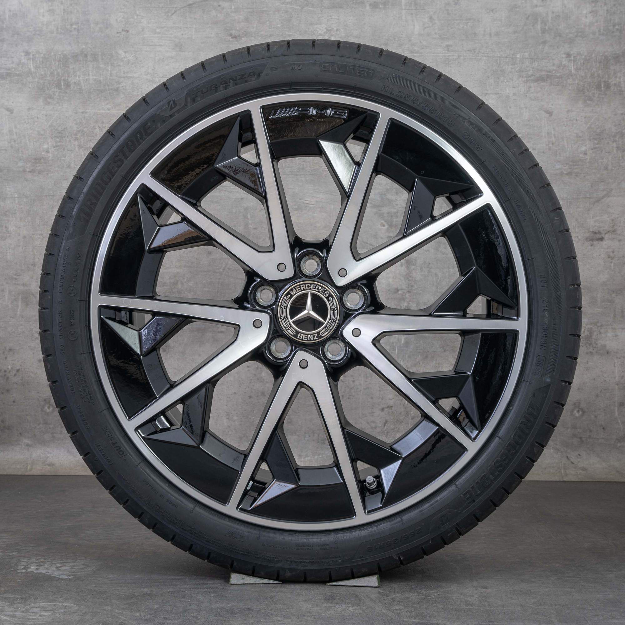 Original Mercedes Benz CLA EQ AMG Felgen 19 Zoll C174 Sommerräder A1744011400 A1744011500 schwarz glanzgedreht NEU
