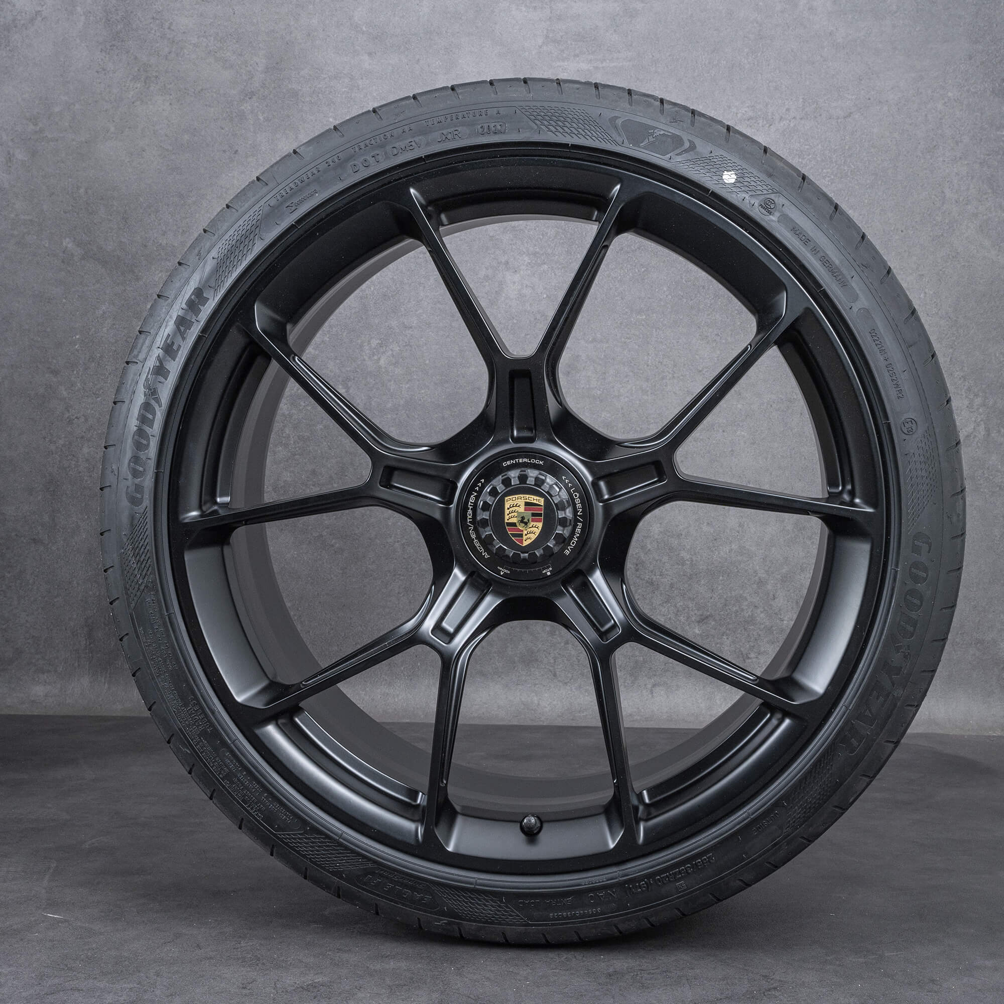 Originální disky Porsche 992 GT3 20 21 palců Touring letni alu kola pneumatiky JE1