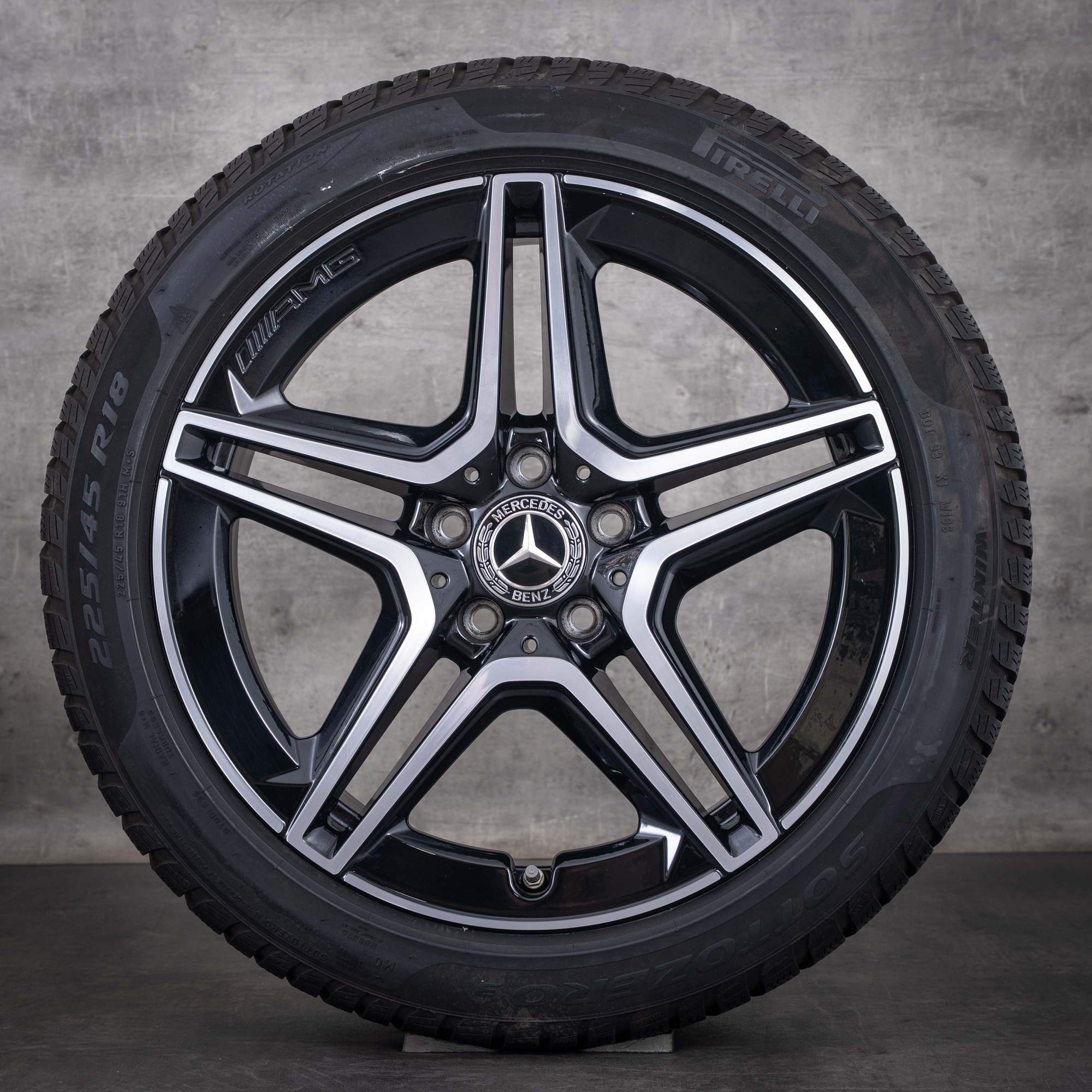 Oryginalne koła zimowe Mercedes-Benz klasy A B Klasse CLA AMG 18 cali W177 V177 W247 X118 C118 Felgi A1774011500 czarne glanzgedreht