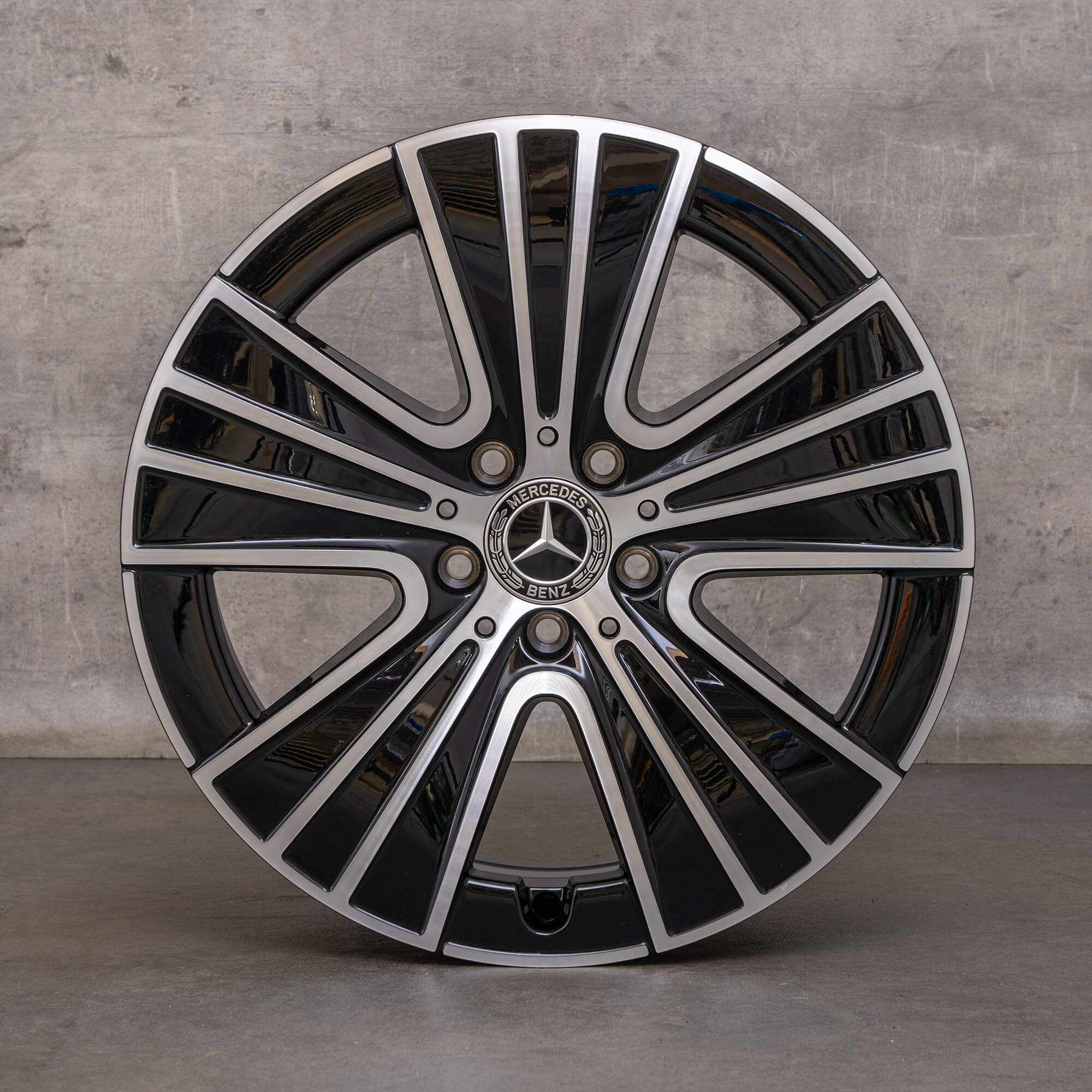 Originele Mercedes E-Klasse velgen 18 inch W214 S214 A2144012800 zwart hoogglans gedraaid NIEUW