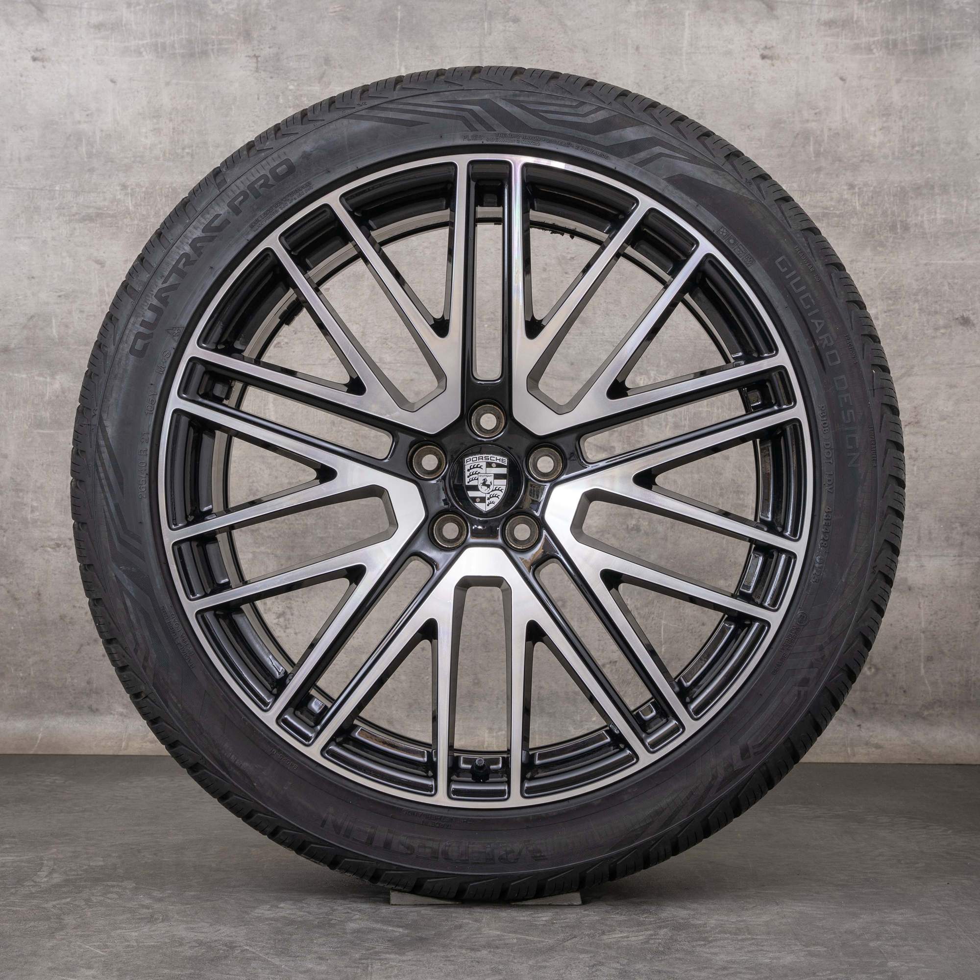 Jantes e pneus inverno originais do Porsche Macan III de 21 polegadas 95B jantes 95B601025GA 95B601025GB preto polido virado