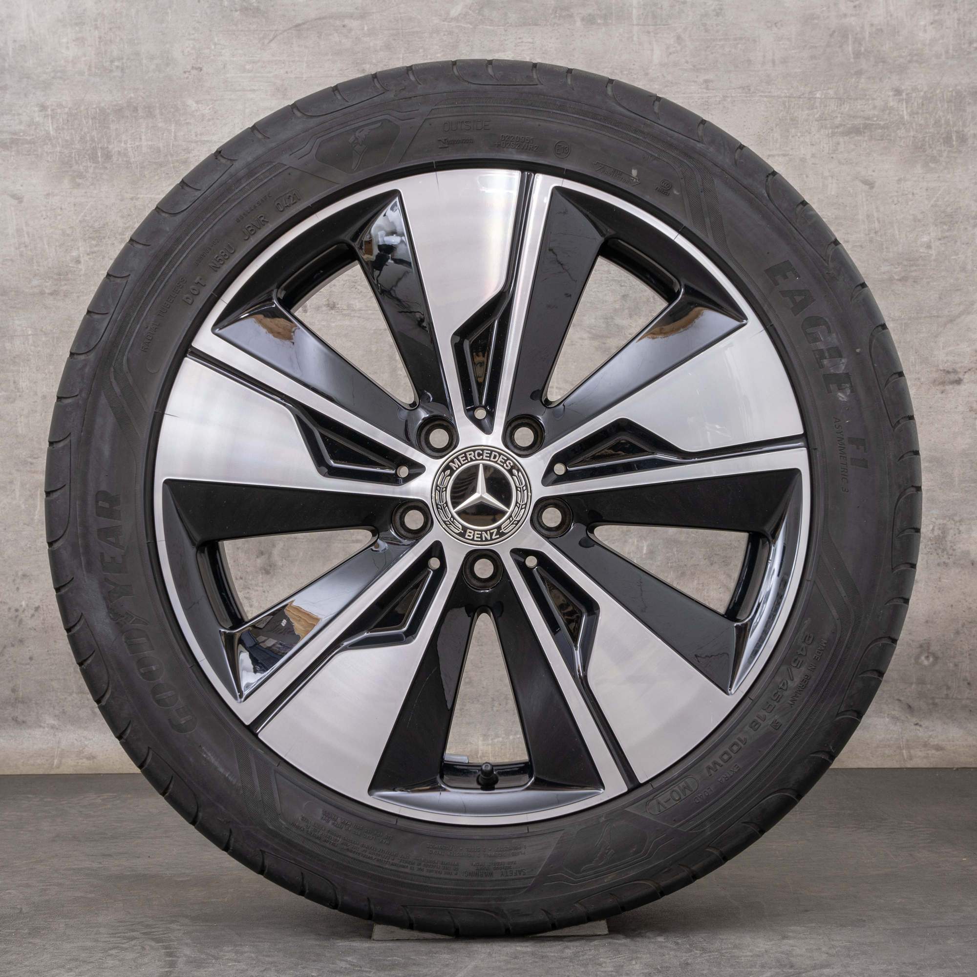 Oryginał Mercedes Benz Klasa V koła 18 cali W447 letnie A4474015500 czarne polerowane toczone