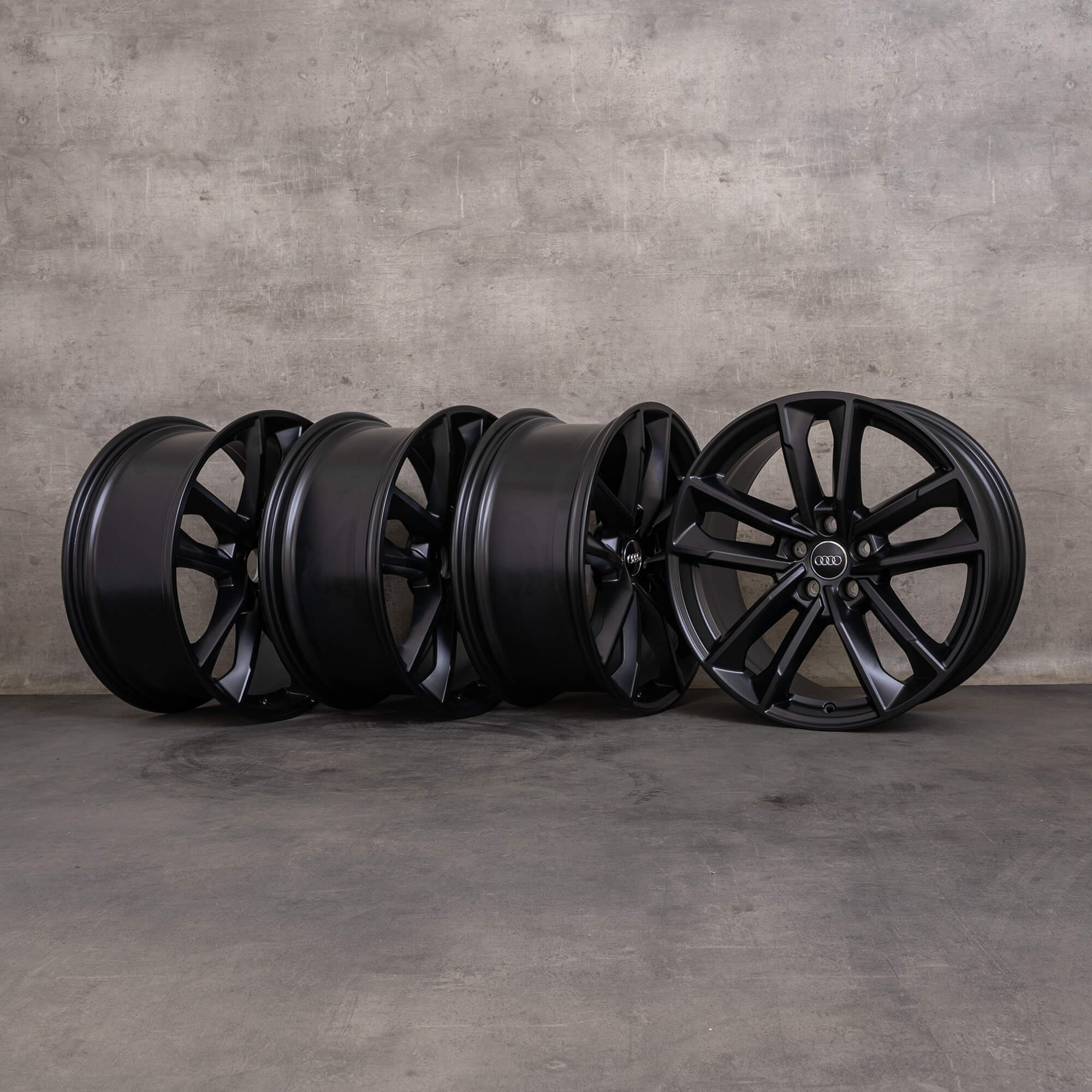 Original Audi A5 S5 fälgar 19 tum 8W B9 F5 8W0601025DC svart matt