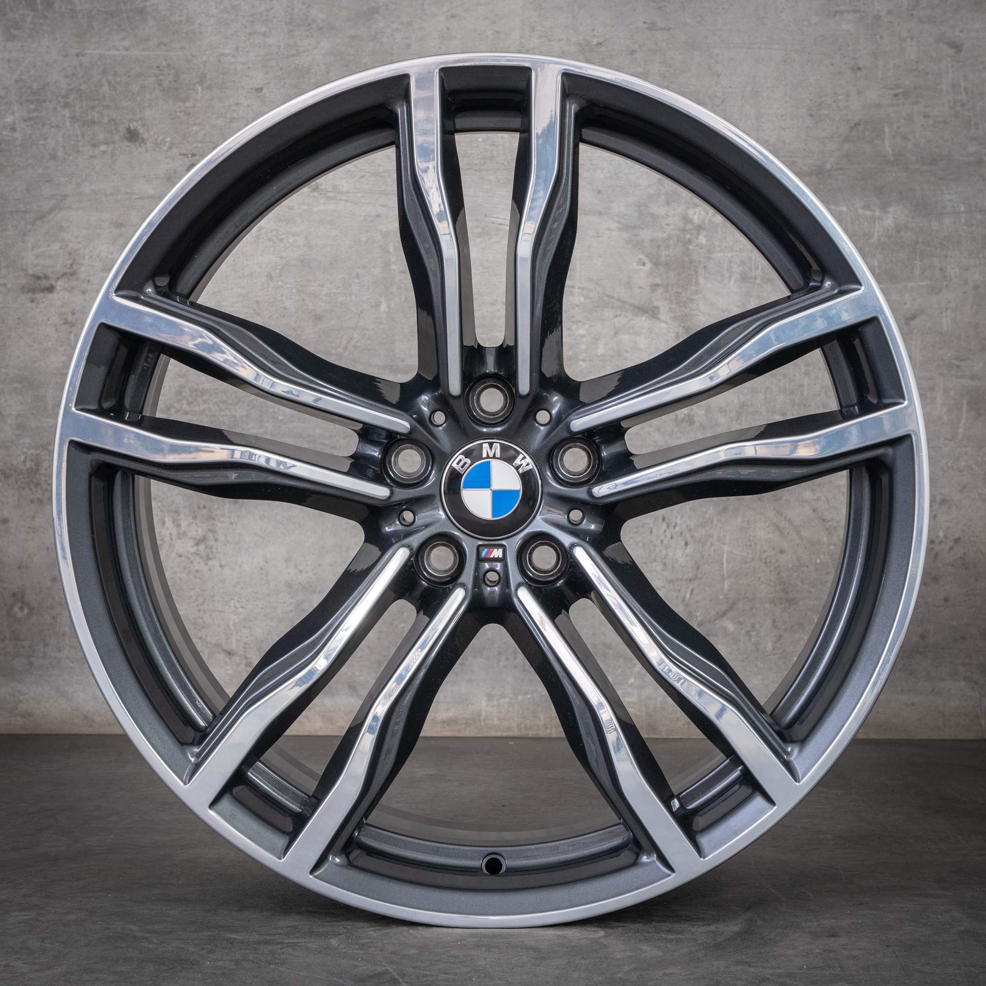 Alkuperäiset BMW X5M X6M vanteet 21 tuuman F85 F86 Styling 612 M 2284652 2284653 orbit grey kiillotettu