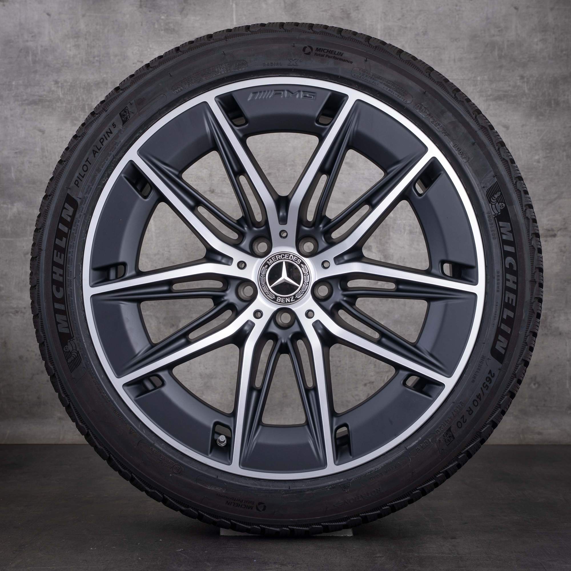 Original Mercedes Benz E-Klasse E53 AMG Hybrid  Winterräder 20 Zoll W214 S214 Felgen A2144011100 A2144011200 schwarz matt front glanzgedreht