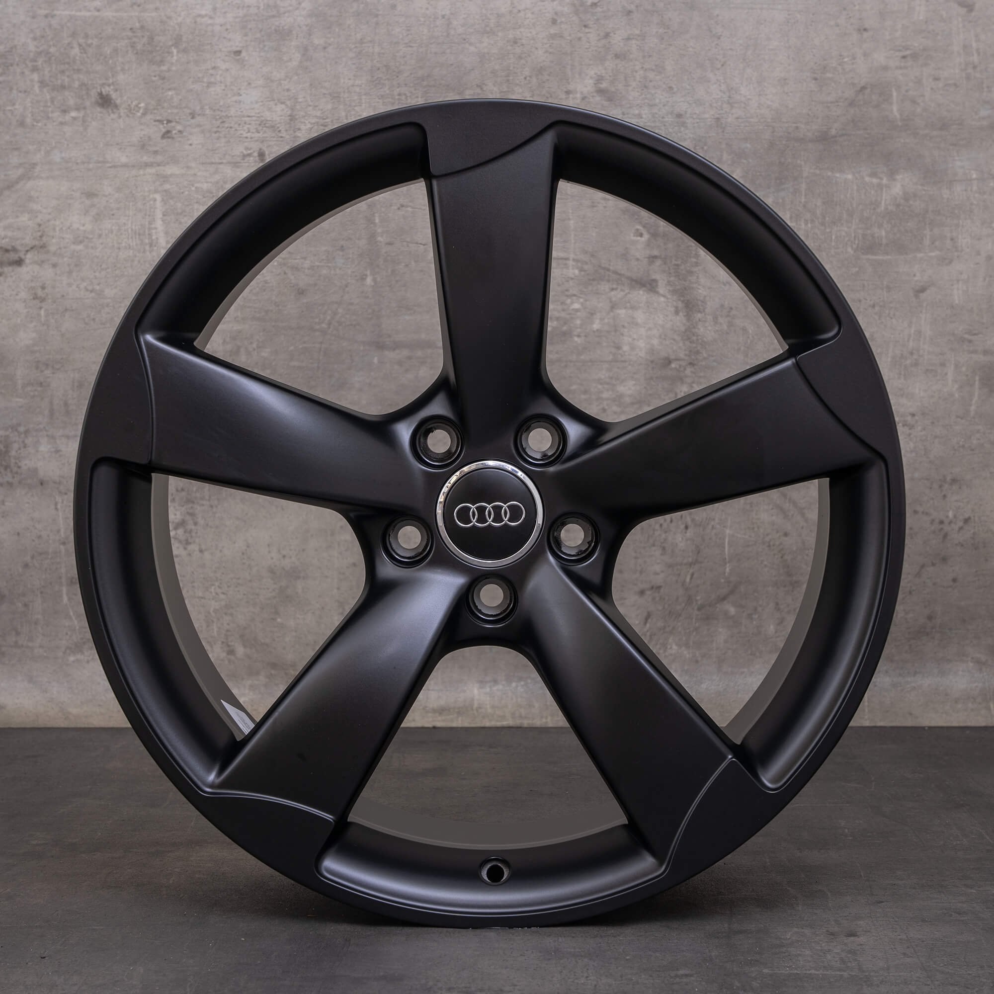 Originální ráfky na auto Audi A4 S4 19" B8 8K Rotor 8K0601025CN černý matný