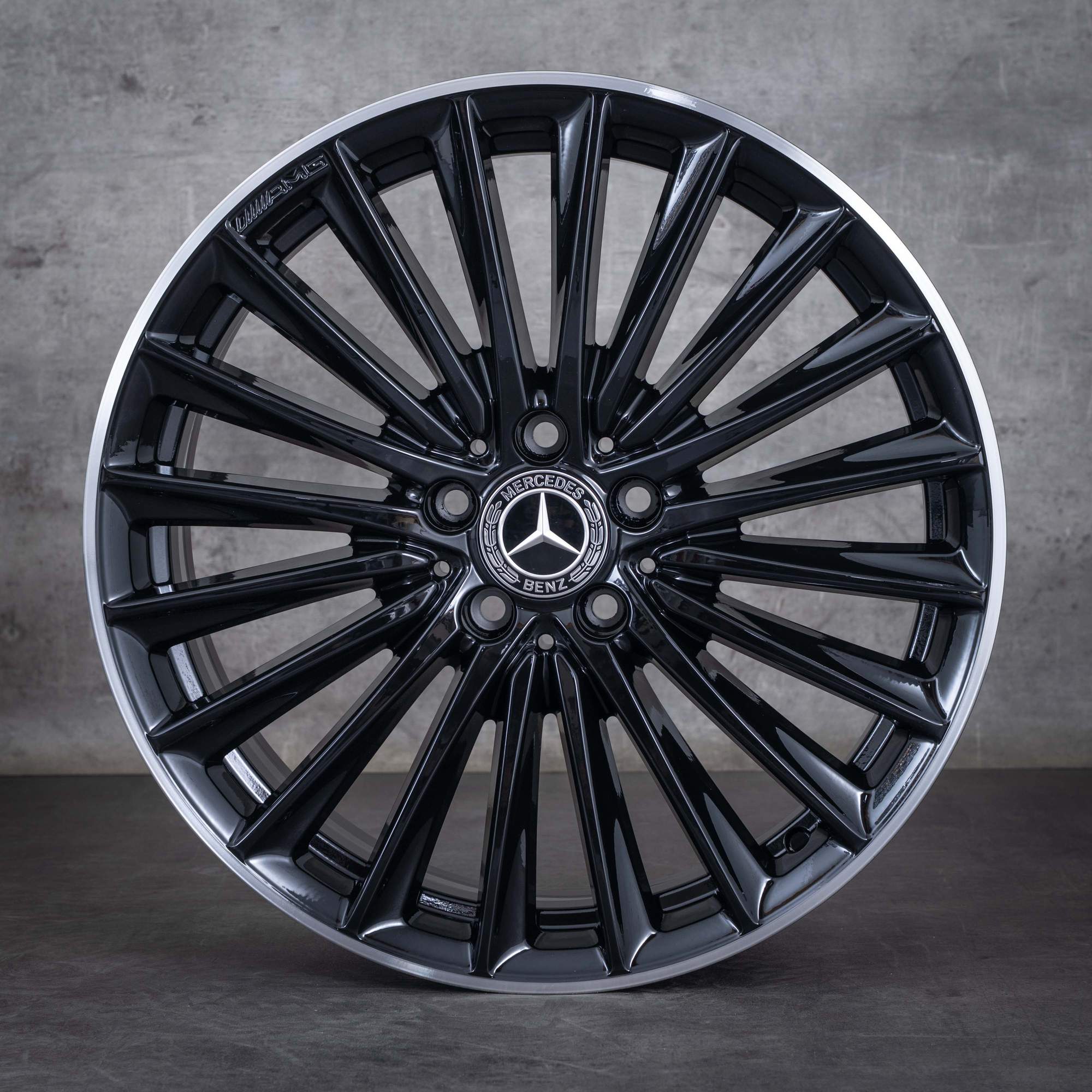 Oryginalne felgi Mercedes Benz Klasa C AMG 19 cali W206 S206 A2064011900 A2064012000 czarne polerowane