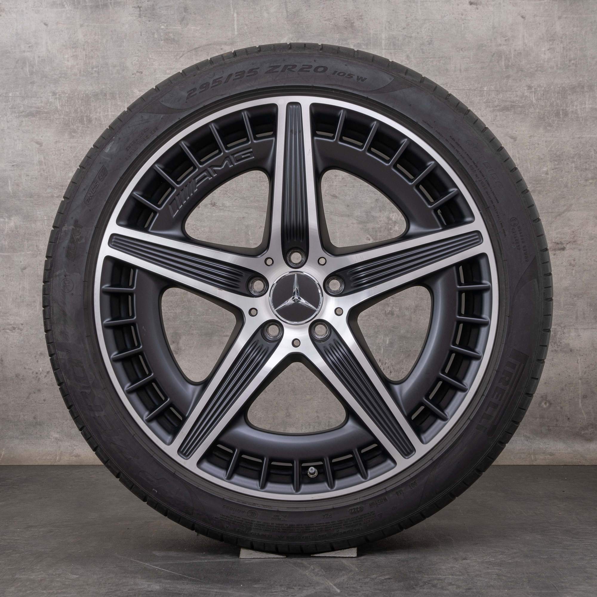 Oryginalne koła zimowe Mercedes Benz EQE 43 53 AMG 20 cali V295 Felgi A2954012700 A2954012800 czarny mat Polerowane