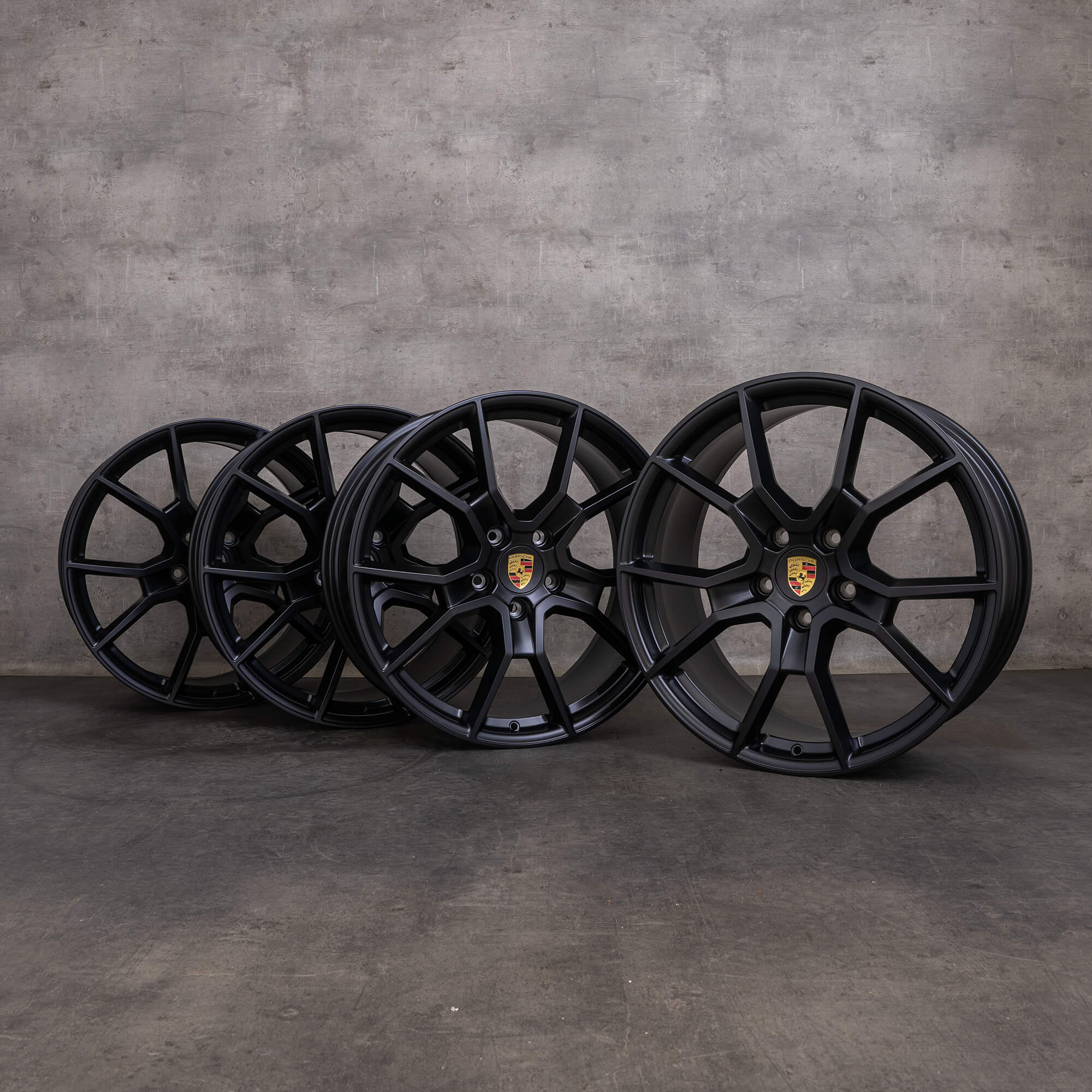 Oryginalne felgi Porsche Taycan 9J1 21 cali 9J1601025BC 9J1601025BD RS Spyder czarny mat