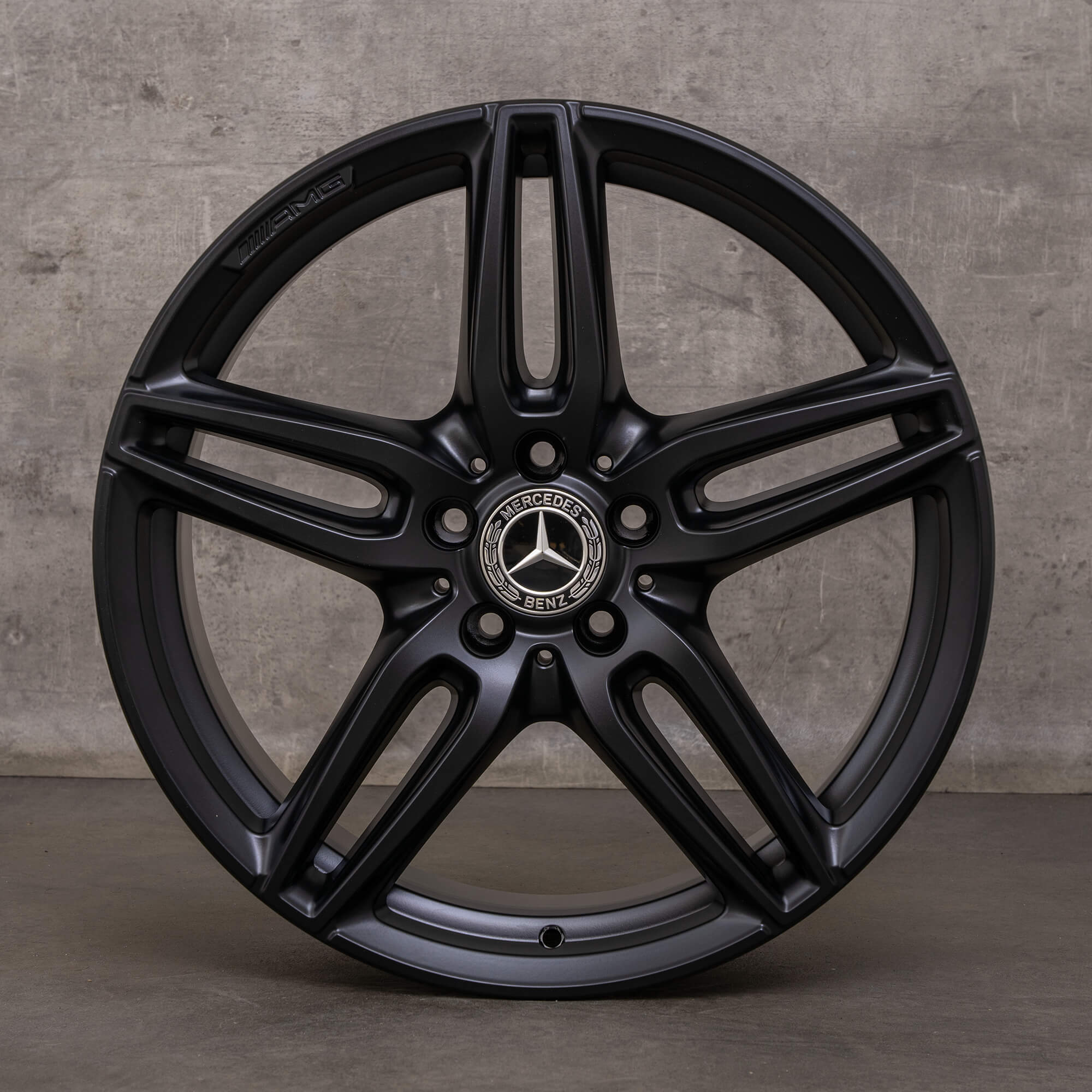 Orijinal Mercedes Benz E-Serisi AMG jantlar 19 inç W213 S213 C238 A238 A2134012000 A2134012100 siyah mat