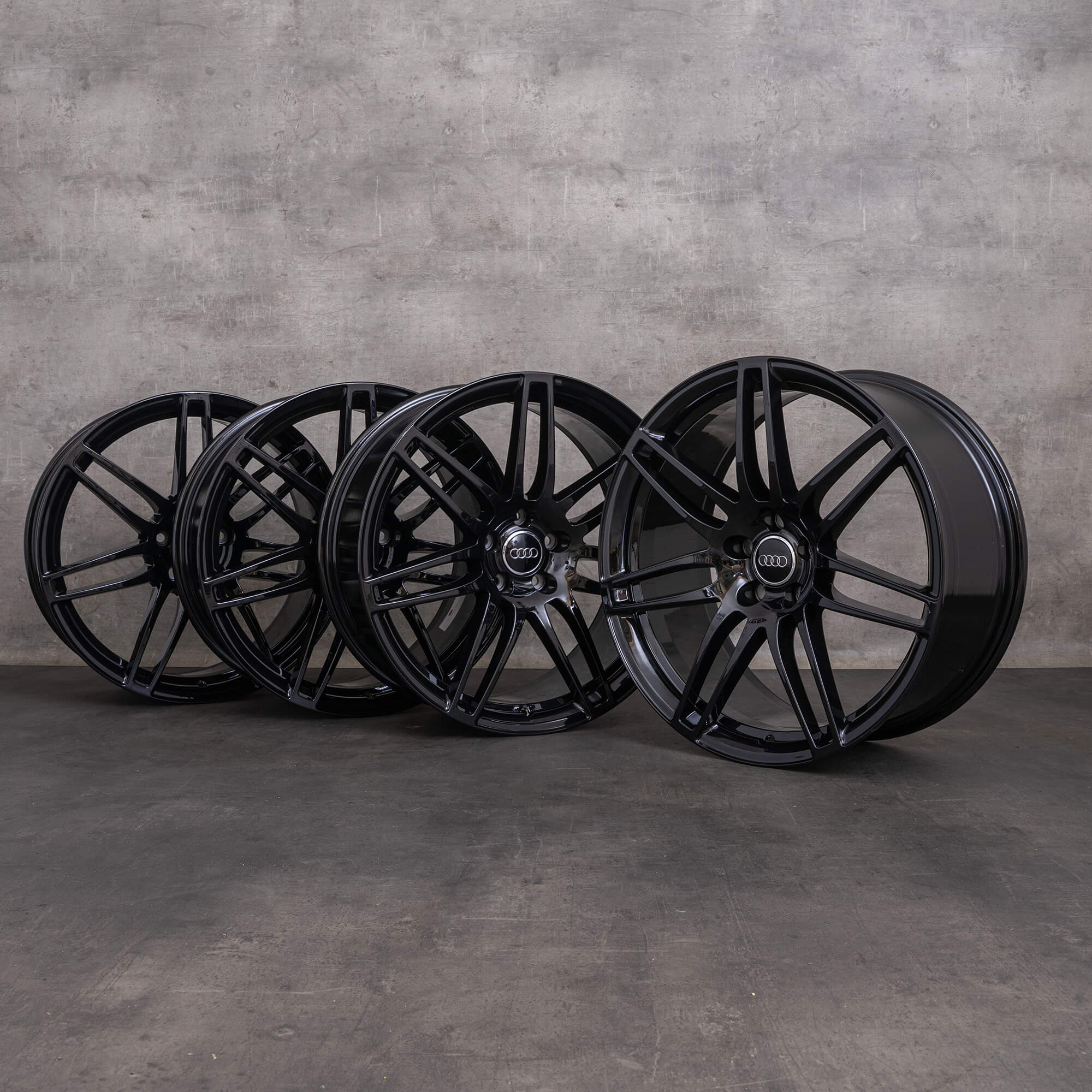 Oryginalne felgi Audi A7 S7 20 cali 4G C7 4H0601025AA czarne błyszczące
