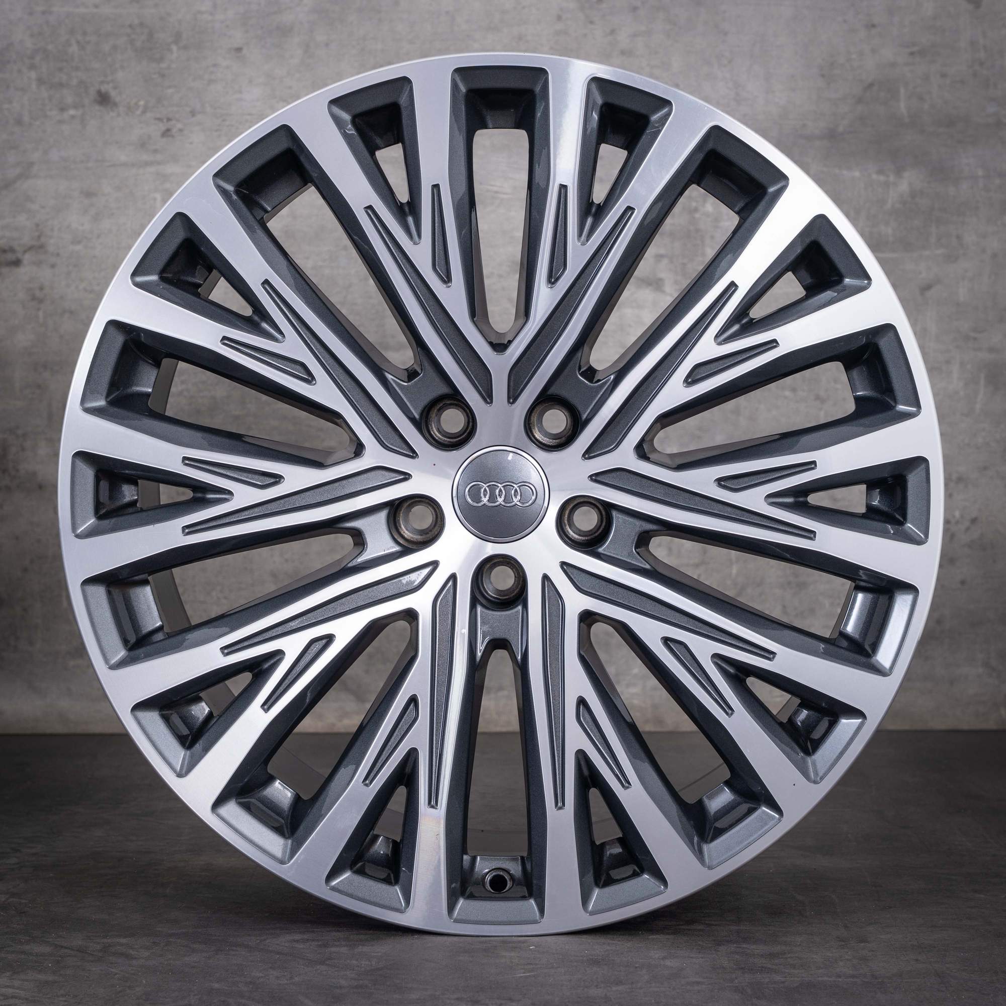 Original Audi A8 S8 Winterräder 20 Zoll 4N D5 Felgen 4N0601025M titan glanzgedreht