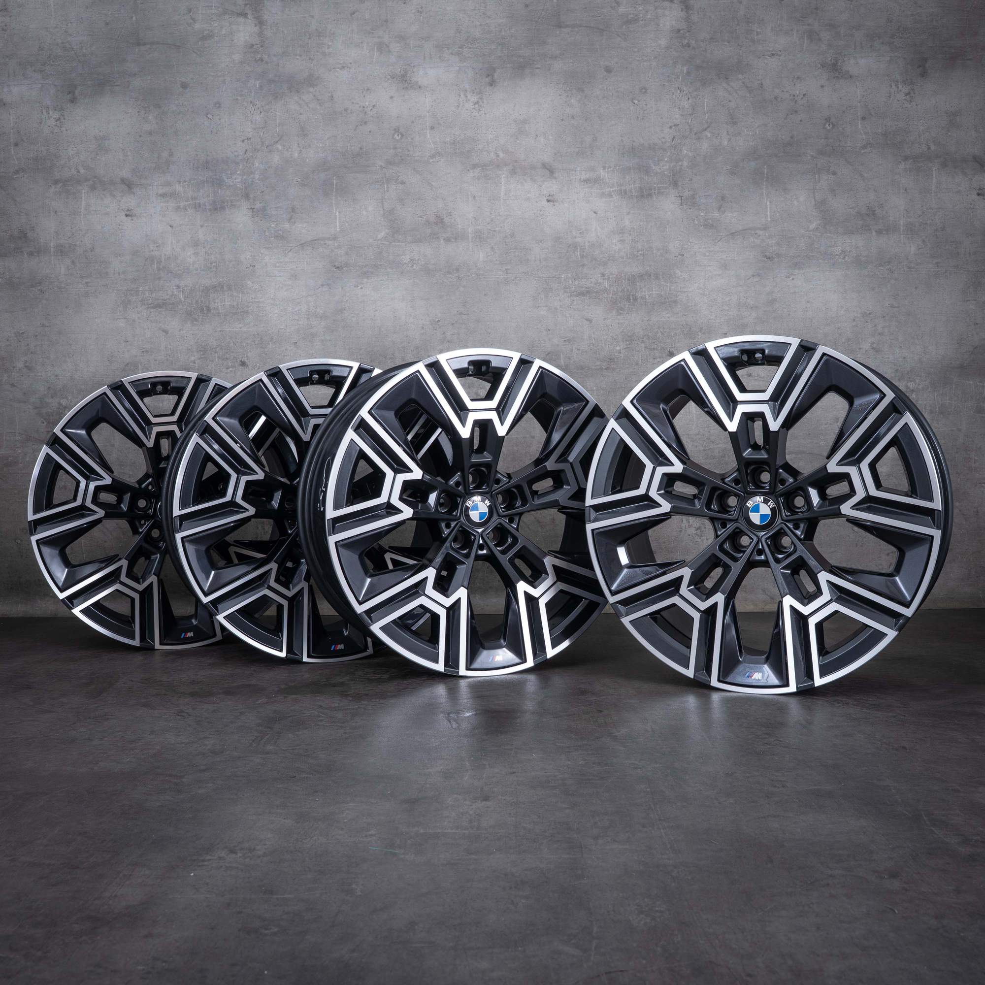 Oryginalne felgi BMW serii 5 i5 20 cali G60 G61 styling 939 M 5A324E8 5A324E9 orbit grey polerowane
