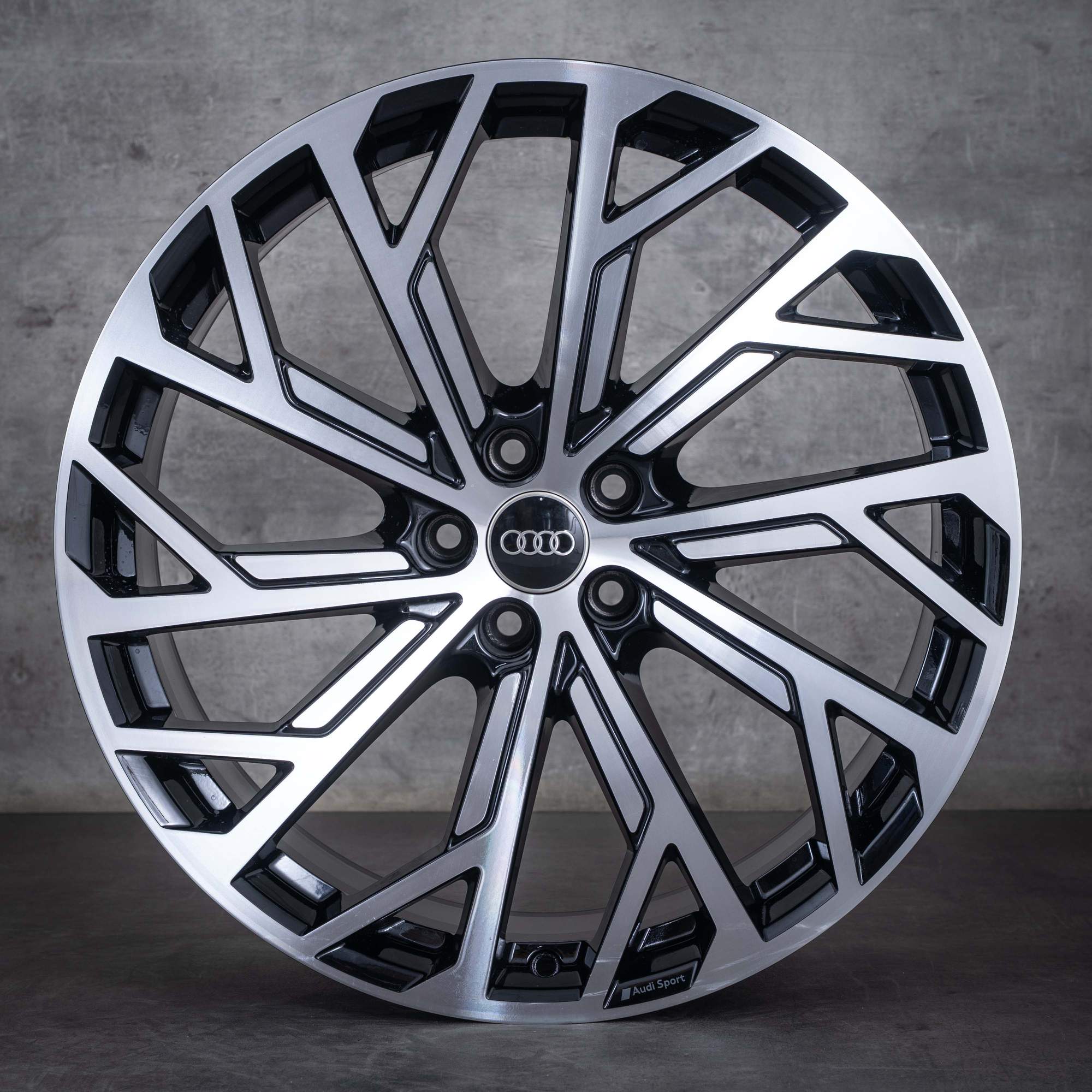 Oryginalne felgi Audi A8 S8 21 cali 4N D5 4N0601025AF Evo Design czarne polerowane toczone