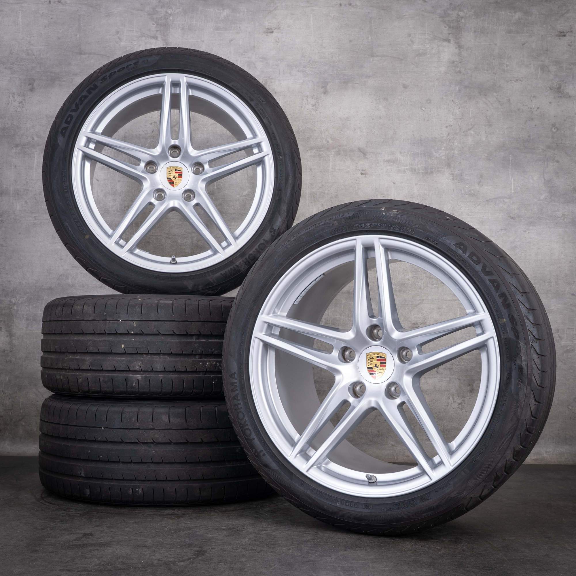 Original Porsche 991 II Felgen 19 Zoll Carrera 4 4S GTS Sommerräder 99136251000 99136256001 silber glanz