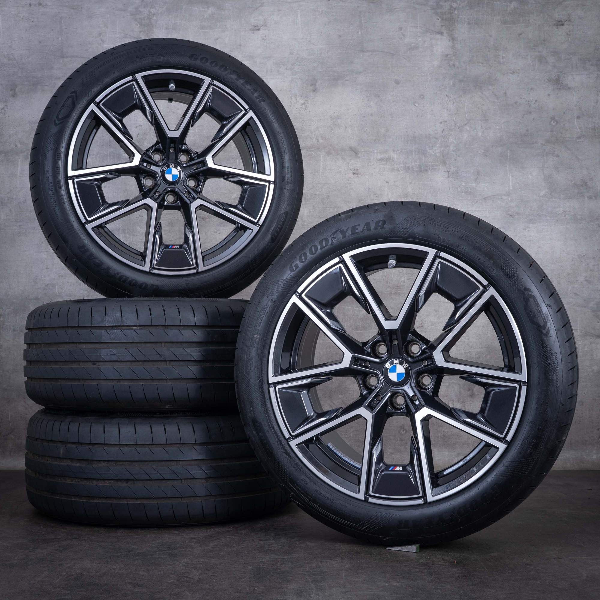 OEM BMW 4 Series i4 winter wheels 18inch G26 Gran Coupe rims Styling 858 M 8747286 midnight gray front rims diamond cut finish