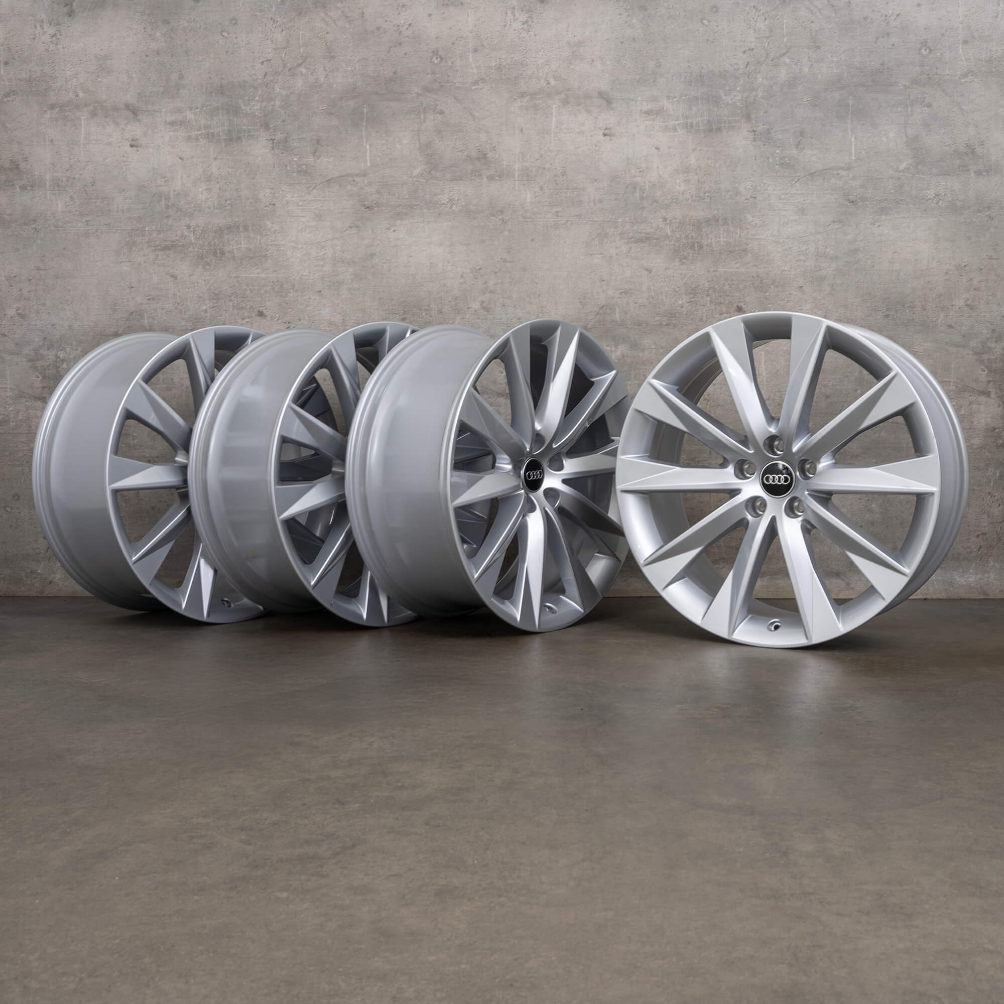 Cerchi originali Audi A6 Allroad da 20 pollici 4K C8 Astrum 4K9071490A argento NOVITÀ